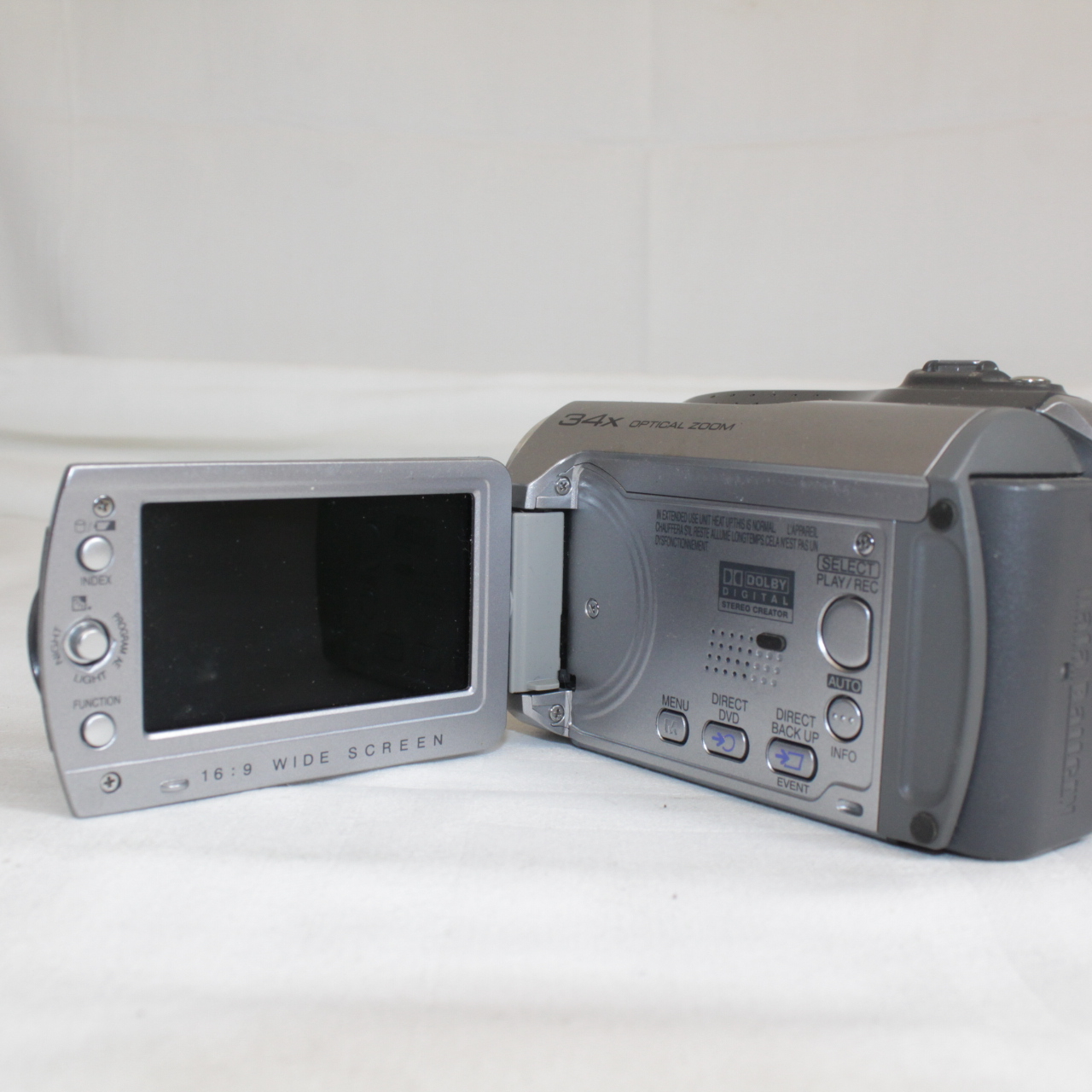 Voir photo 2 de Caméscope JVC Everio Caméscope JVC Everio bon état reconditionné photo 2