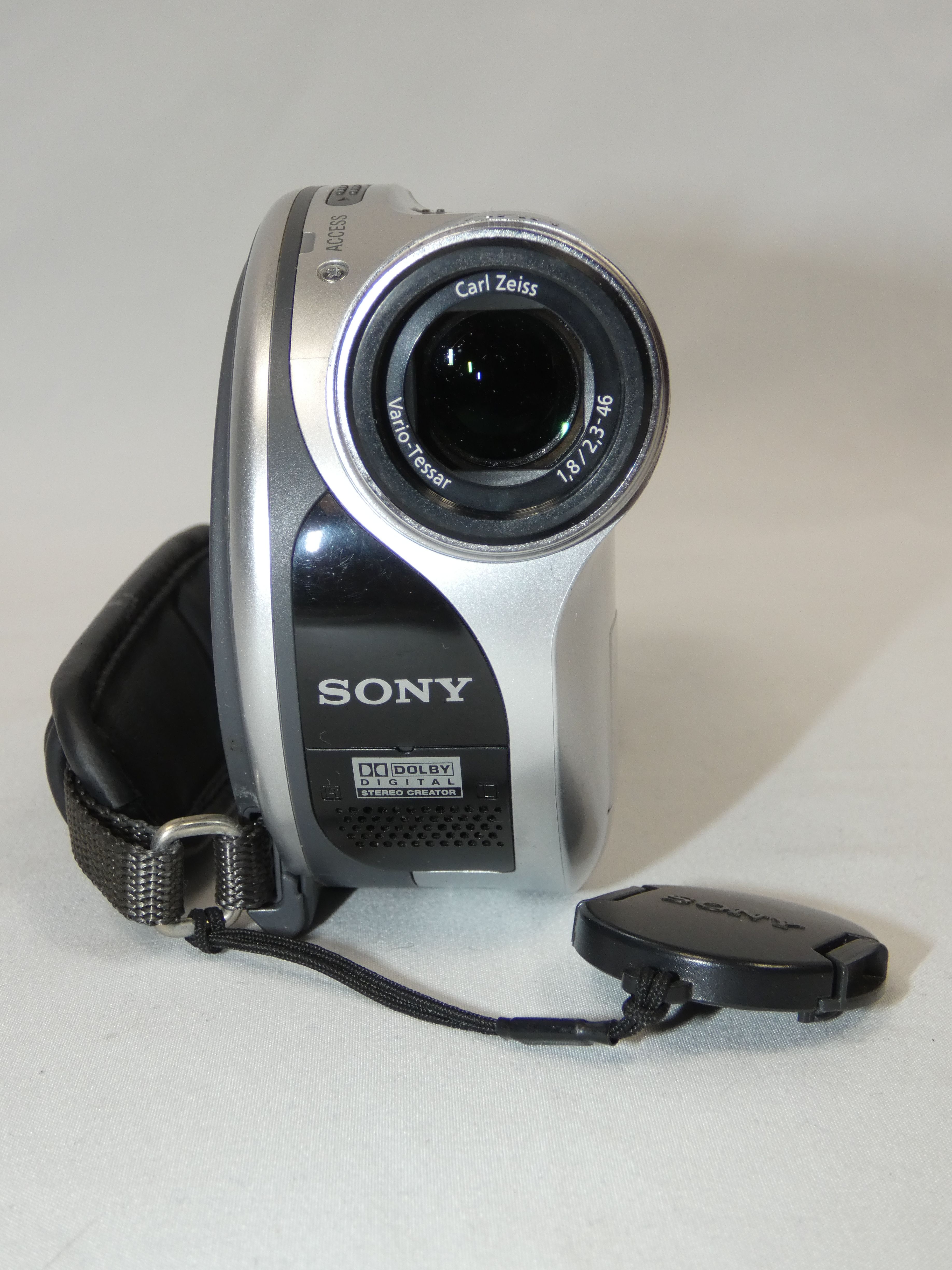 Voir photo 9 de Camescope SONY DCR-DVD105 E (pour pièces) Camescope SONY DCR-DVD105 E (pour pièces) Bon état reconditionné photo 9