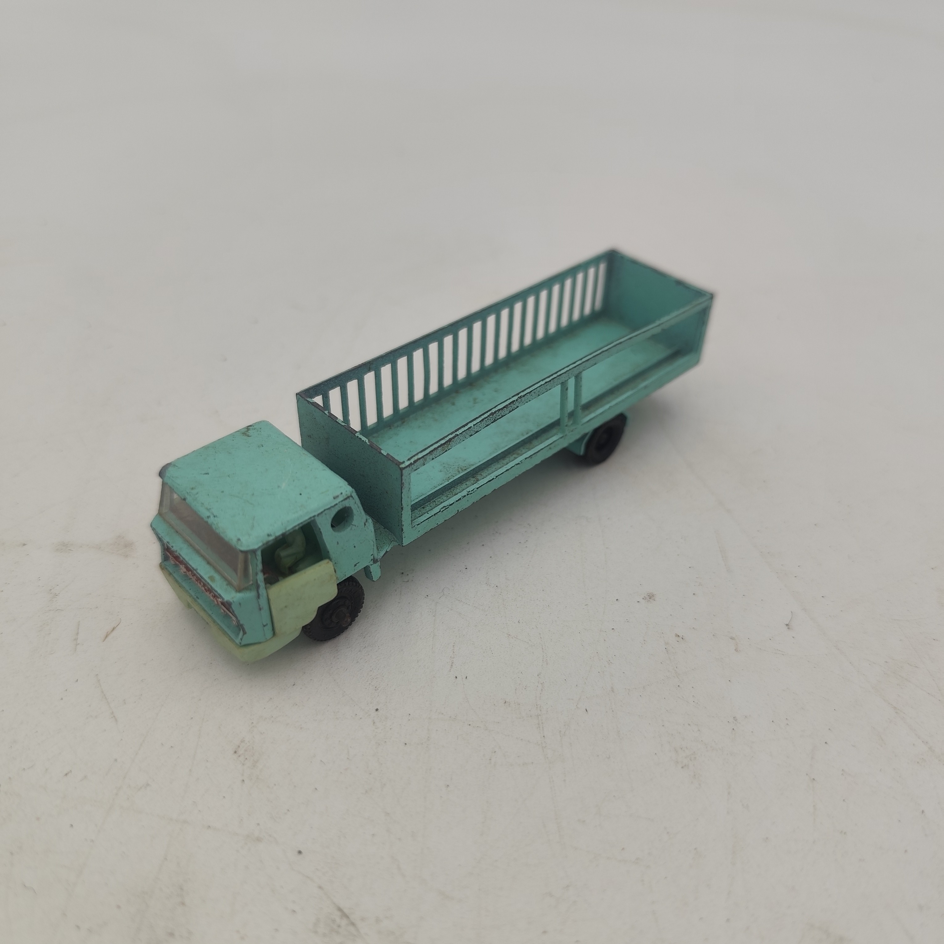 Voir photo 2 de Camion Bernard Rail Route - Majorette - 1/100 Camion Bernard Rail Route - Majorette - 1/100 Bon état reconditionné photo 2
