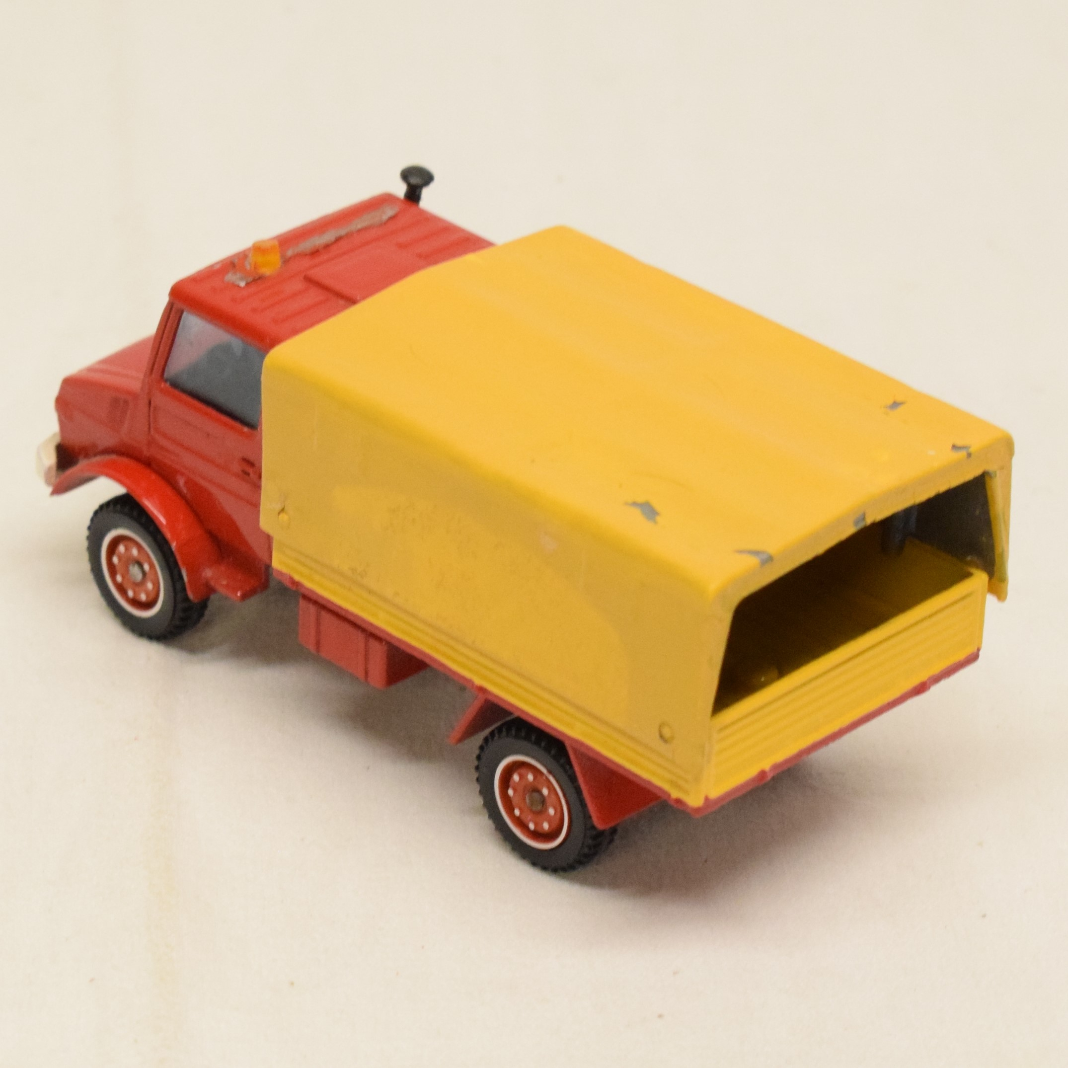 Voir photo 3 de Camion Mercedes UNIMOG au 1:50 par SOLIDO France Camion Mercedes UNIMOG au 1:50 par SOLIDO France reconditionné photo 3