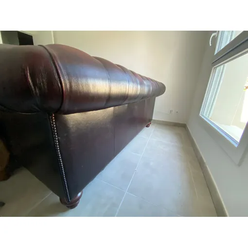 Canapé chesterfield cuir rouge Bon état reconditionné disponible sur Rakuten