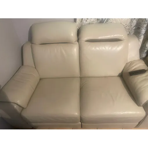 Canapé Cuir Bon état - 800,00 € Canapé Cuir Bon état reconditionné disponible sur Rakuten