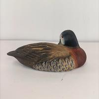 Voir photo 2 de Canard décoratif en bois sculpté et peint à la main – vintage artisanat Uruguay Canard décoratif en bois sculpté et peint à la main – vintage artisanat Uruguay Très bon état reconditionné photo 2