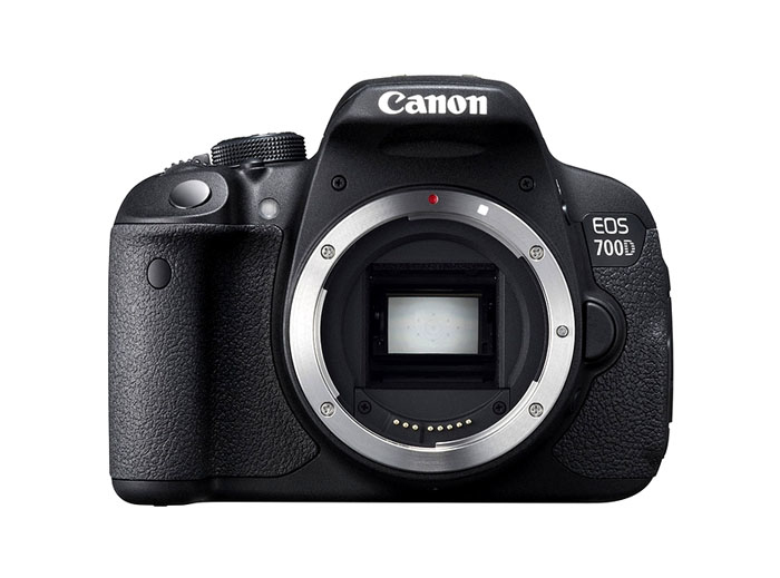 Canon EOS 700D + SD 4GB Boîtier d'appareil-photo SLR 18 MP CMOS 5184 x 3456 pixels Noir - Très bon état Très bon état Canon reconditionné disponible sur Pixmania