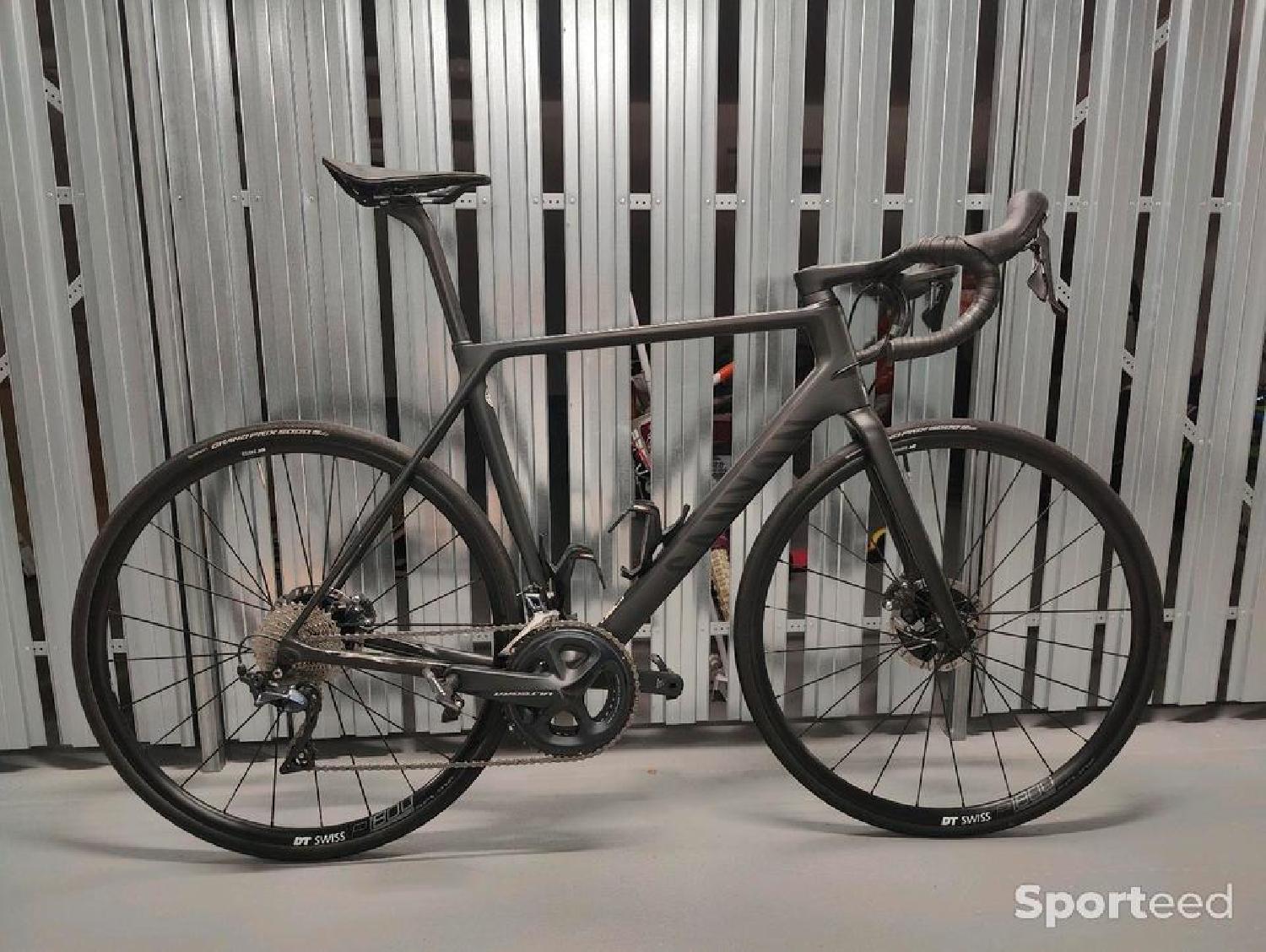 CANYON ULTIMATE CF SL 8 Disc (2021) Taille L Très bon état Canyon reconditionné disponible sur Sporteed