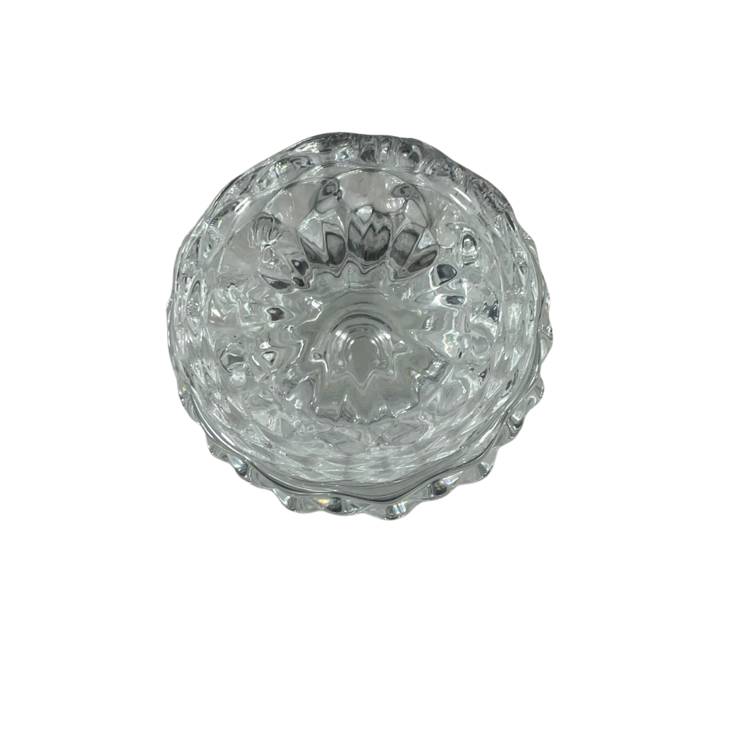 Voir photo 8 de Carafe à Liqueur en Cristal d'Arques – Pointe de diamant - Années 70 Carafe à Liqueur en Cristal d'Arques – Pointe de diamant - Années 70 Très bon état reconditionné photo 8