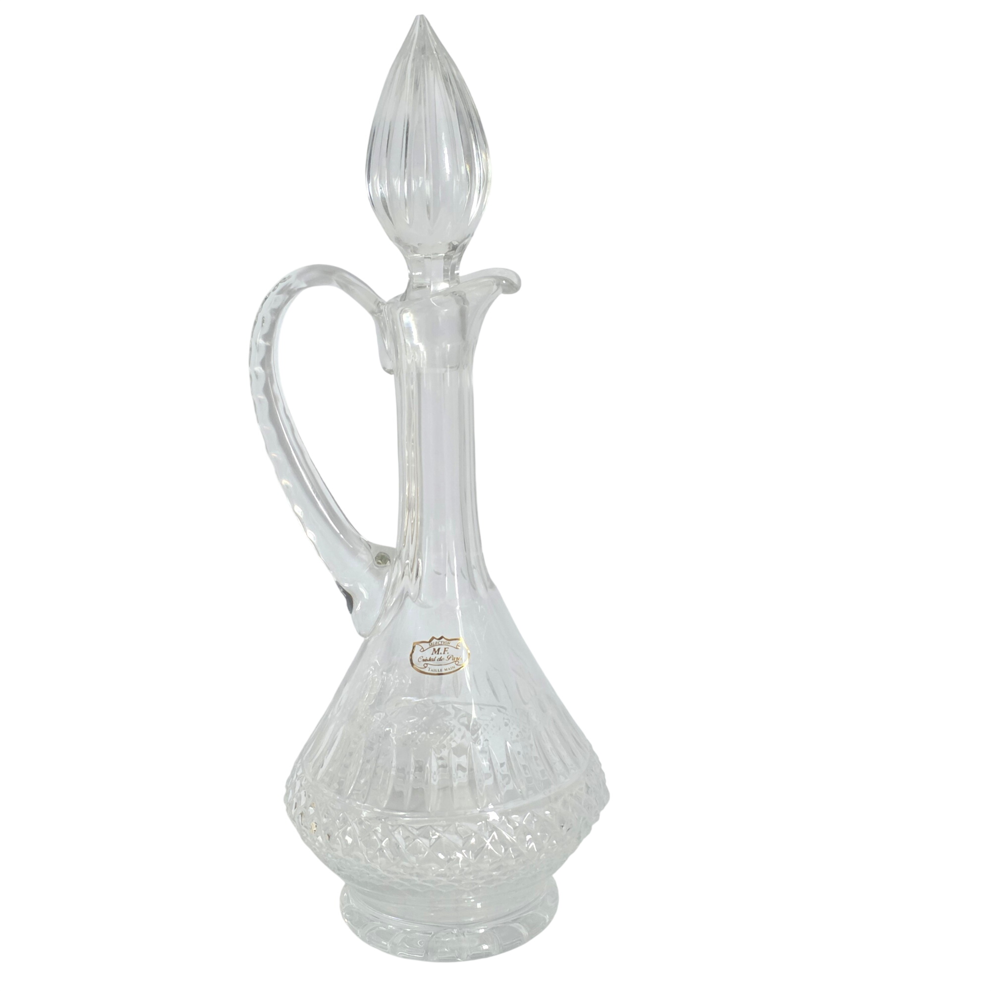 Carafe à Vin en Cristal de Paris – Taille Main Très bon état - 45,00 € Carafe à Vin en Cristal de Paris – Taille Main Très bon état reconditionné disponible sur Label Emmaüs