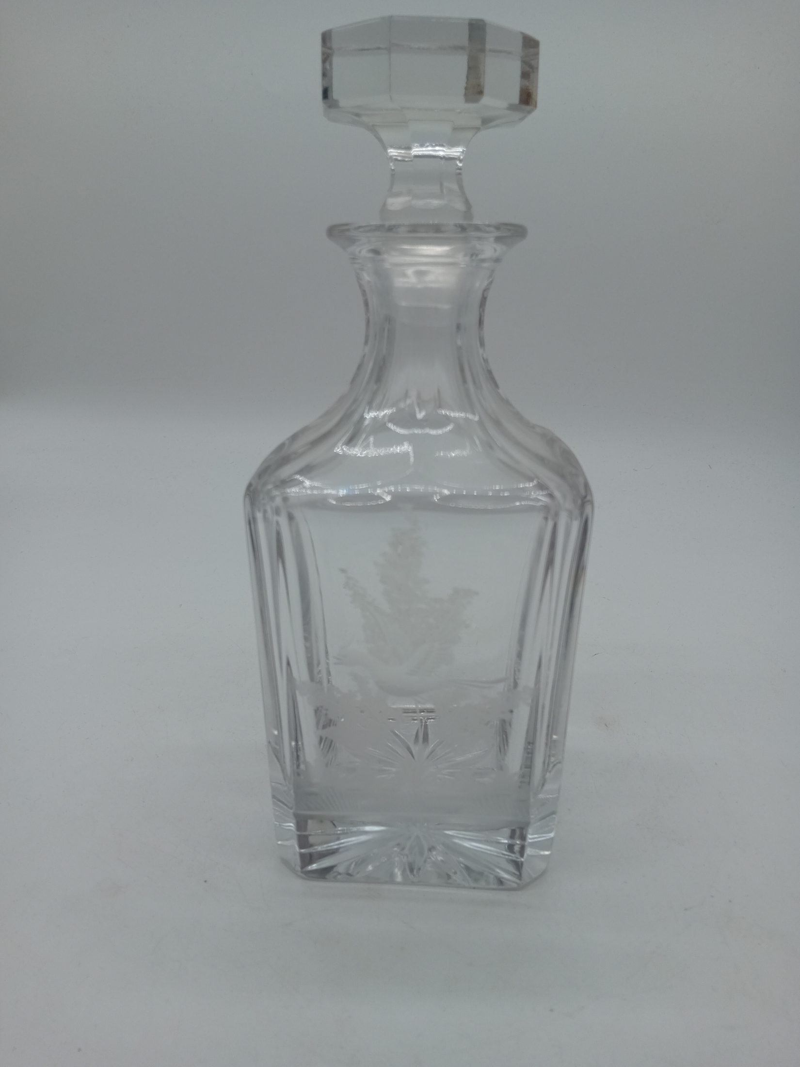 Voir photo 2 de Carafe À Whisky En Cristal Taillé (O327) Carafe À Whisky En Cristal Taillé (O327) Très bon état reconditionné photo 2