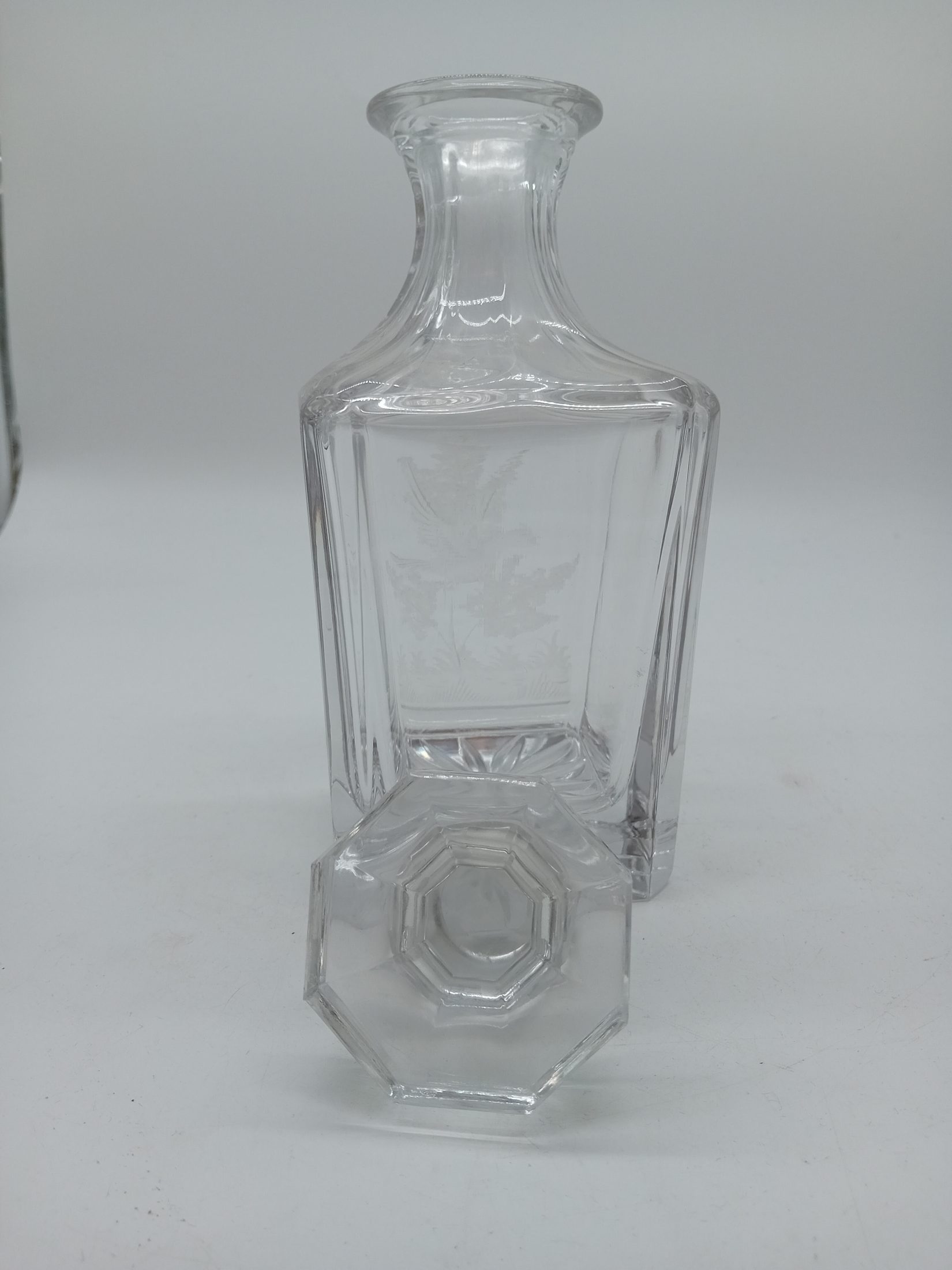 Voir photo 3 de Carafe À Whisky En Cristal Taillé (O327) Carafe À Whisky En Cristal Taillé (O327) Très bon état reconditionné photo 3