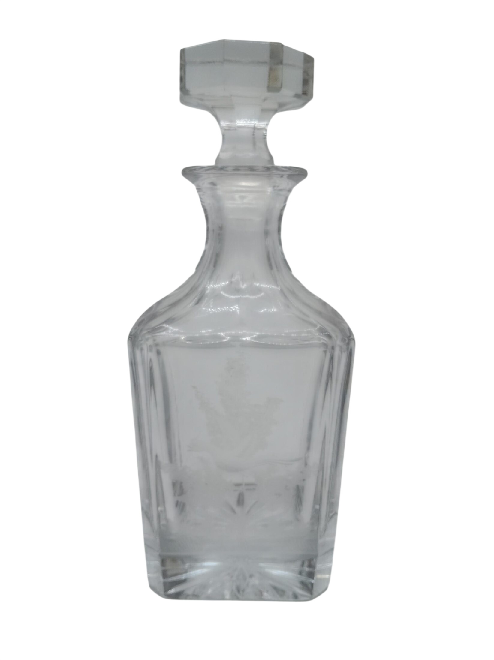 Acheter Carafe À Whisky En Cristal Taillé (O327) Très bon état - 17,00 € Carafe À Whisky En Cristal Taillé (O327) Très bon état reconditionné disponible sur Label Emmaüs