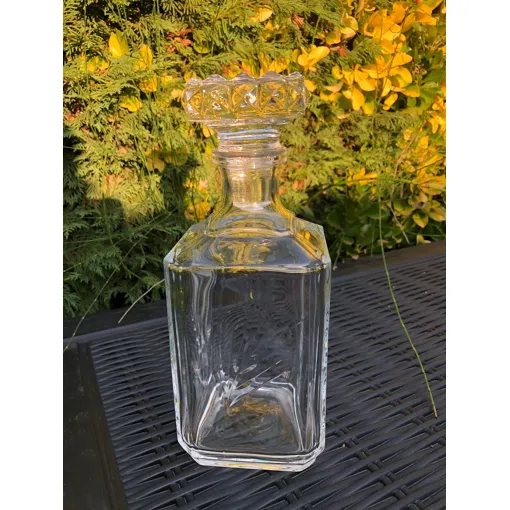 Carafe Carré En Verre Bon état reconditionné disponible sur Rakuten