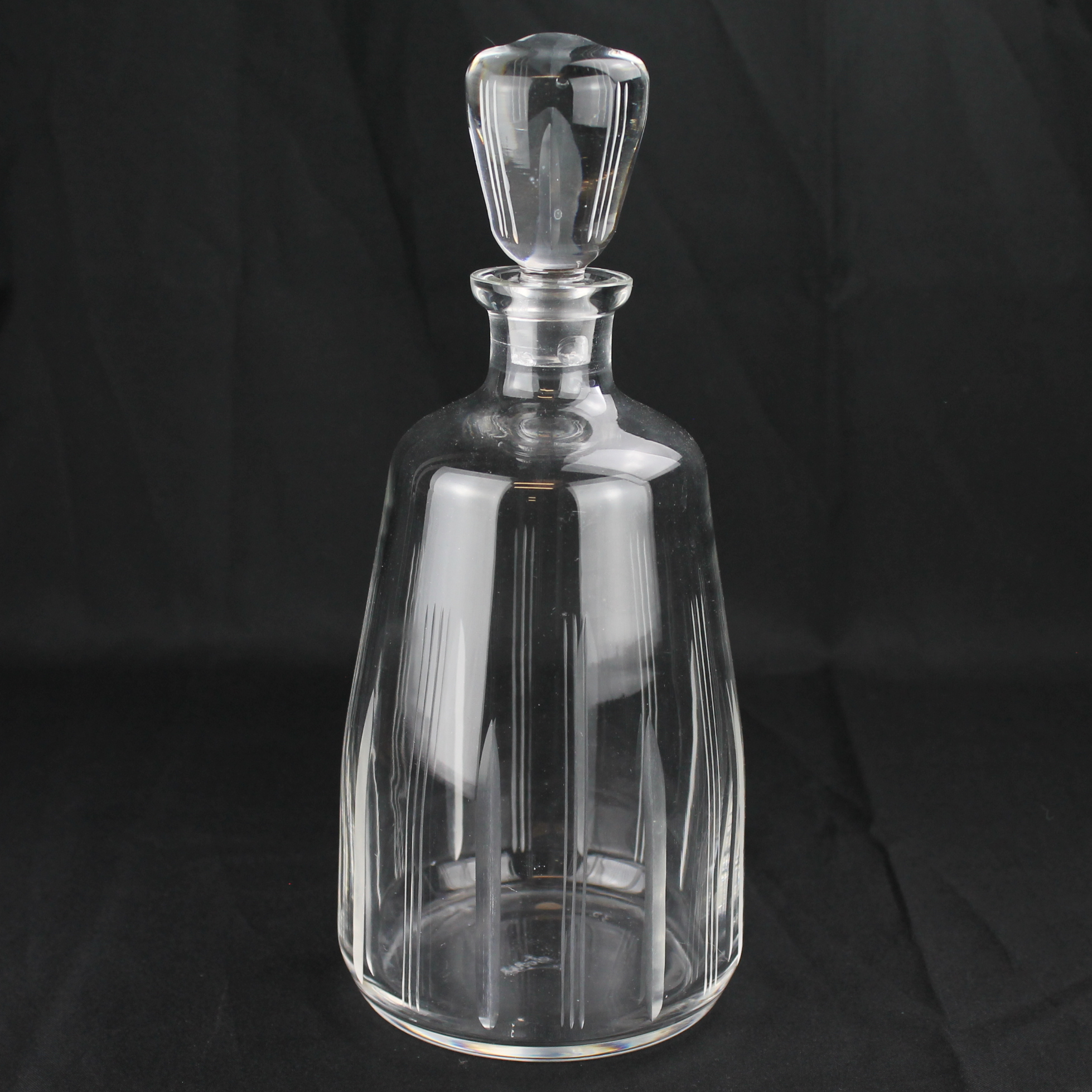 Acheter Carafe, Cristal de Sèvres Bon état - 25,00 € Carafe, Cristal de Sèvres Bon état reconditionné disponible sur Label Emmaüs