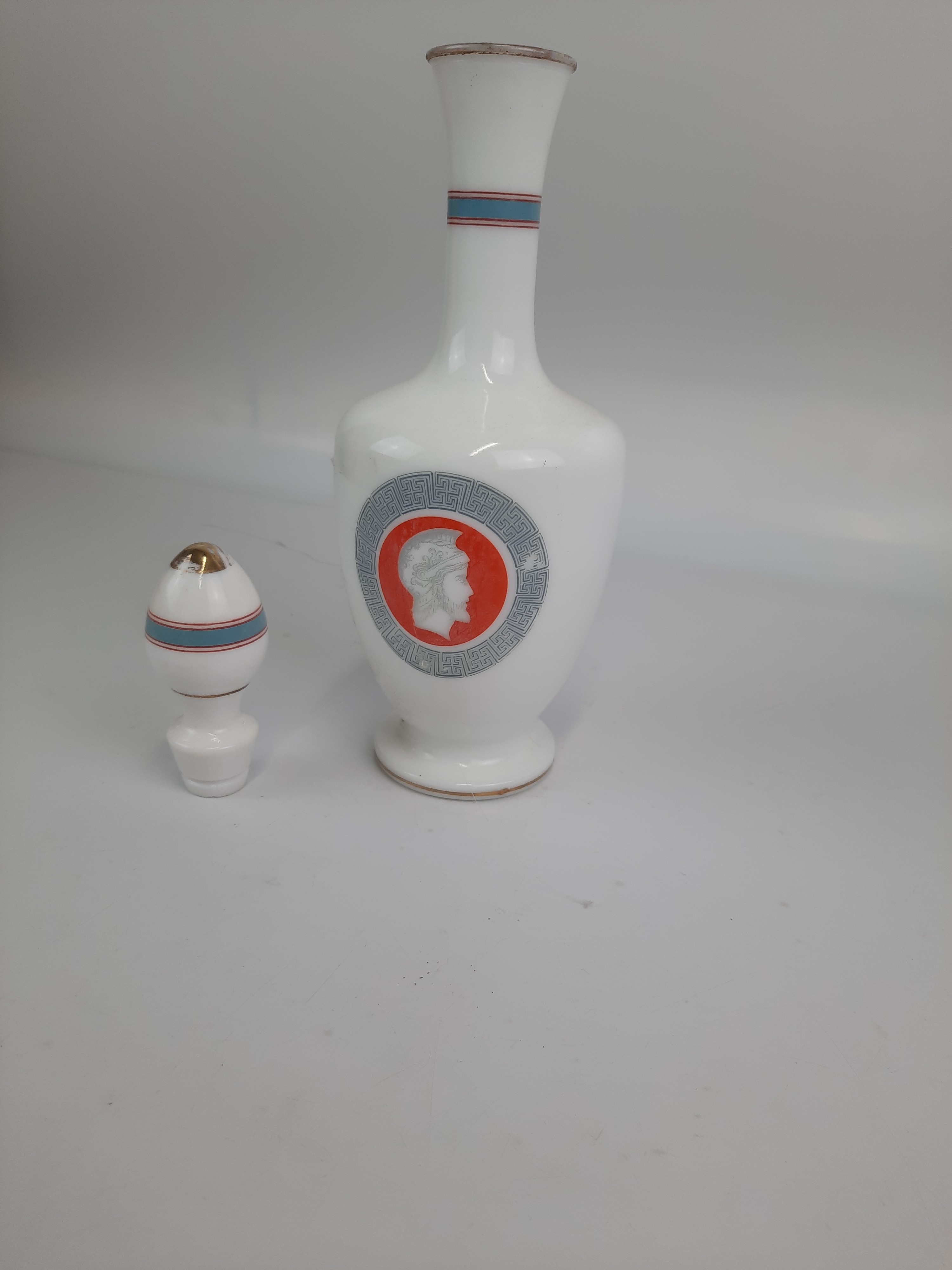 Voir photo 2 de Carafe publicitaire grand Marnier Opaline Carafe publicitaire grand Marnier Opaline État correct reconditionné photo 2
