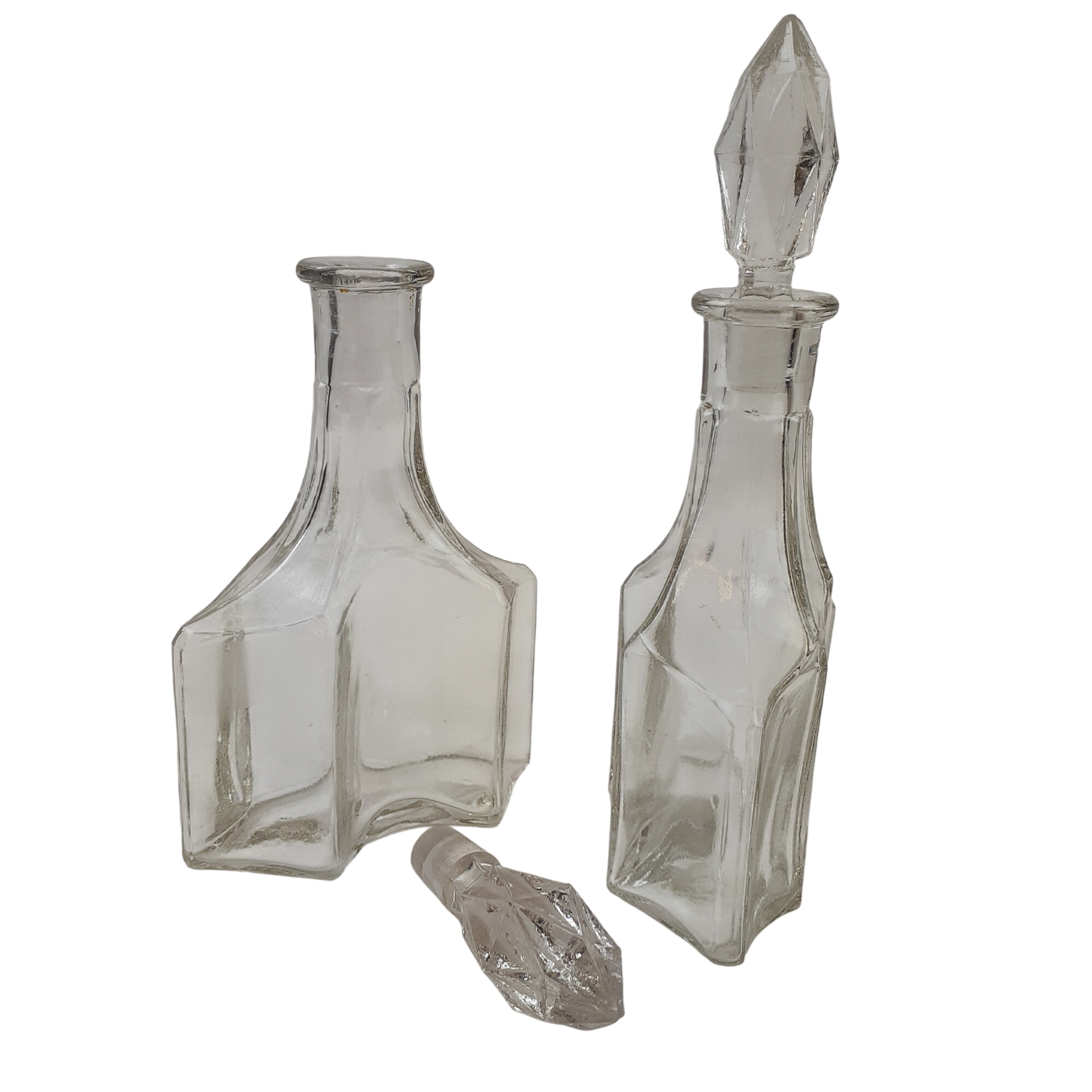 Acheter Carafes en cristal Parfait état - 14,00 € Carafes en cristal Parfait état reconditionné disponible sur Label Emmaüs
