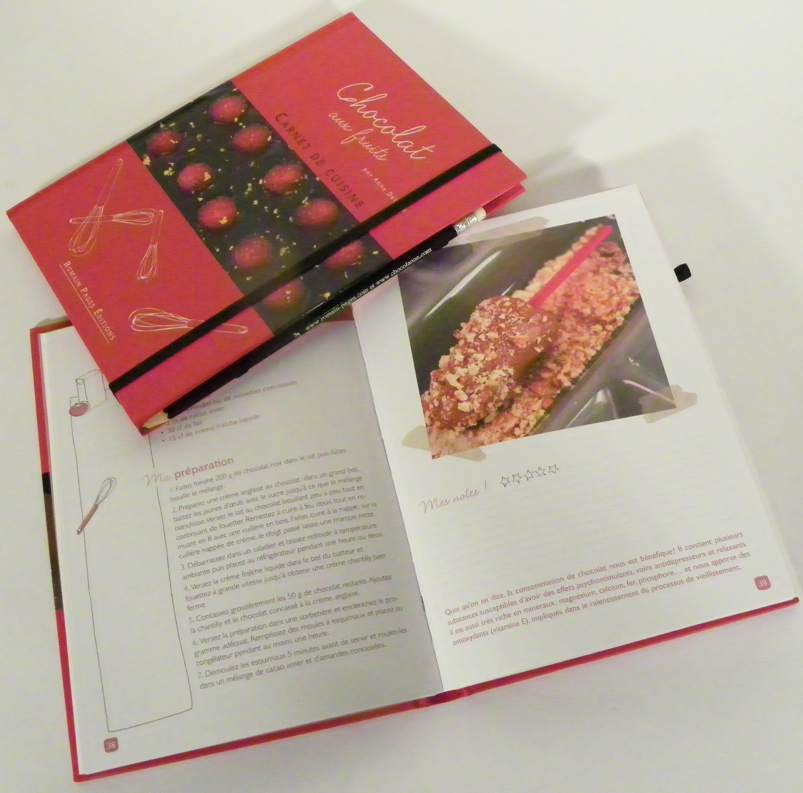 Voir photo 4 de Carnet de cuisine Chocolat aux fruits et plaisir sucré Carnet de cuisine Chocolat aux fruits et plaisir sucré Bon état reconditionné photo 4