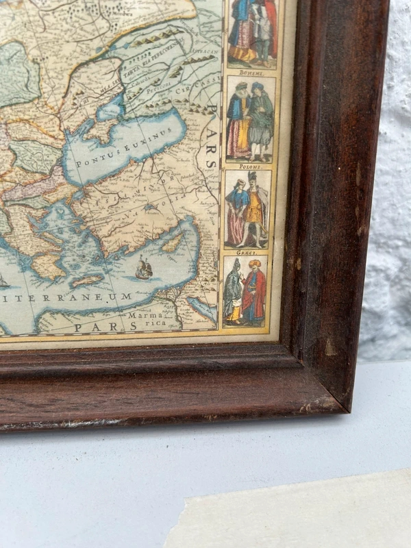 Voir photo 10 de Carte d’Europe ancienne encadrée bois, déco murale vintage géographique Carte d’Europe ancienne encadrée bois, déco murale vintage géographique Bon état reconditionné photo 10