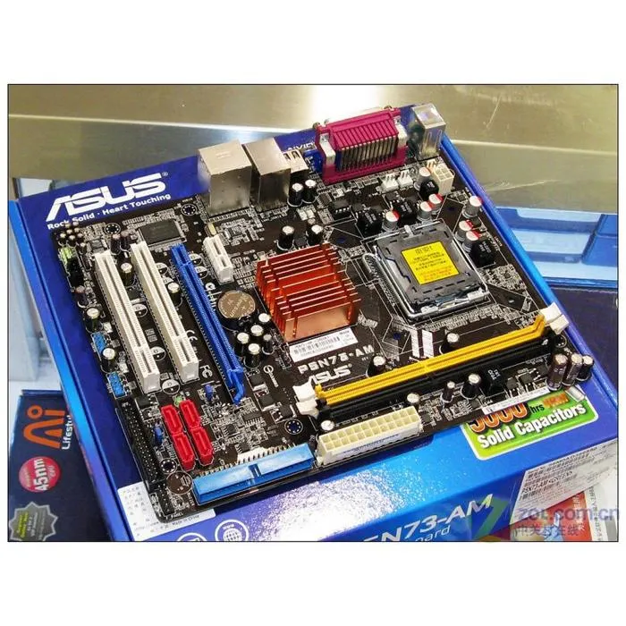 Carte mère ASUS P5N73-AM Processeur intégré LGA 775 DDR2 4GB Micro ATX Reconditionné Asus reconditionné disponible sur Cdiscount Seconde Vie