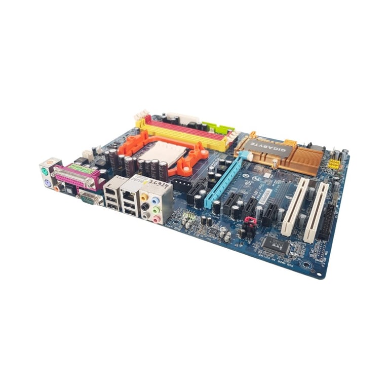 Carte Mère PC GIGABYTE GA-M55S-S3 REV 2.0 - Très bon état Très bon état Gigabyte reconditionné disponible sur Pixmania
