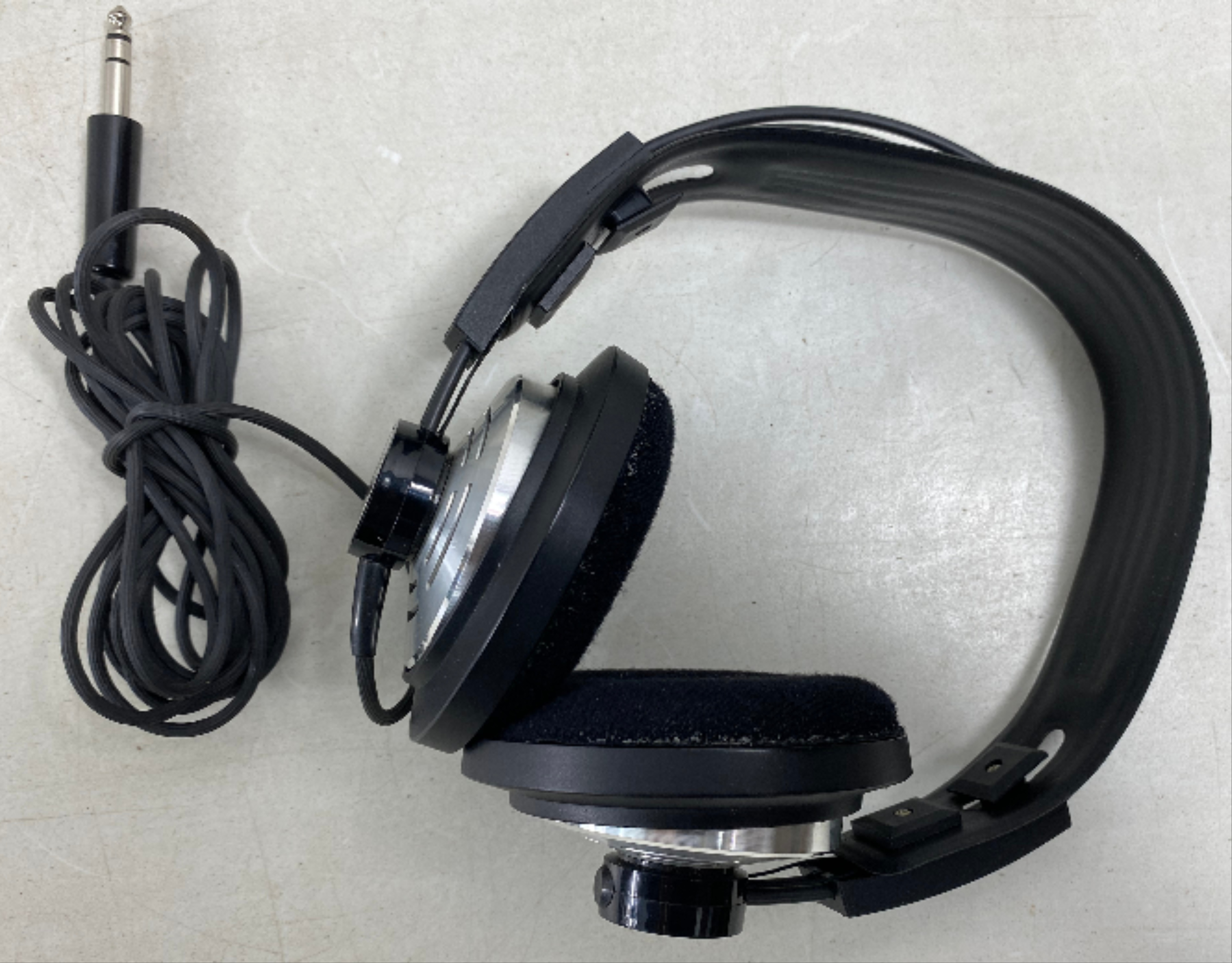 Voir photo 3 de Casque "AKG acoustics" K141 Casque "AKG acoustics" K141 Bon état reconditionné photo 3