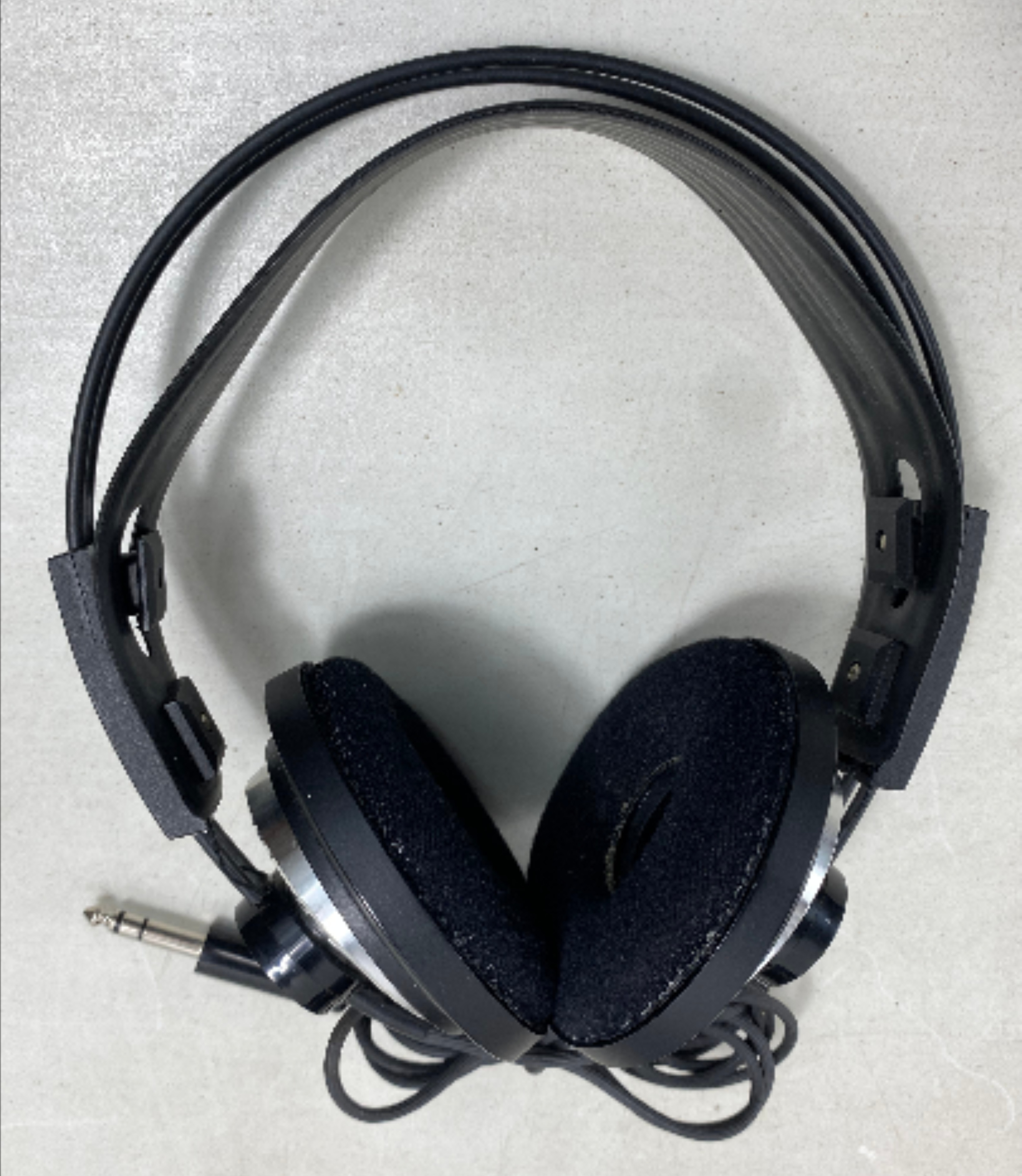 Voir photo 4 de Casque "AKG acoustics" K141 Casque "AKG acoustics" K141 Bon état reconditionné photo 4
