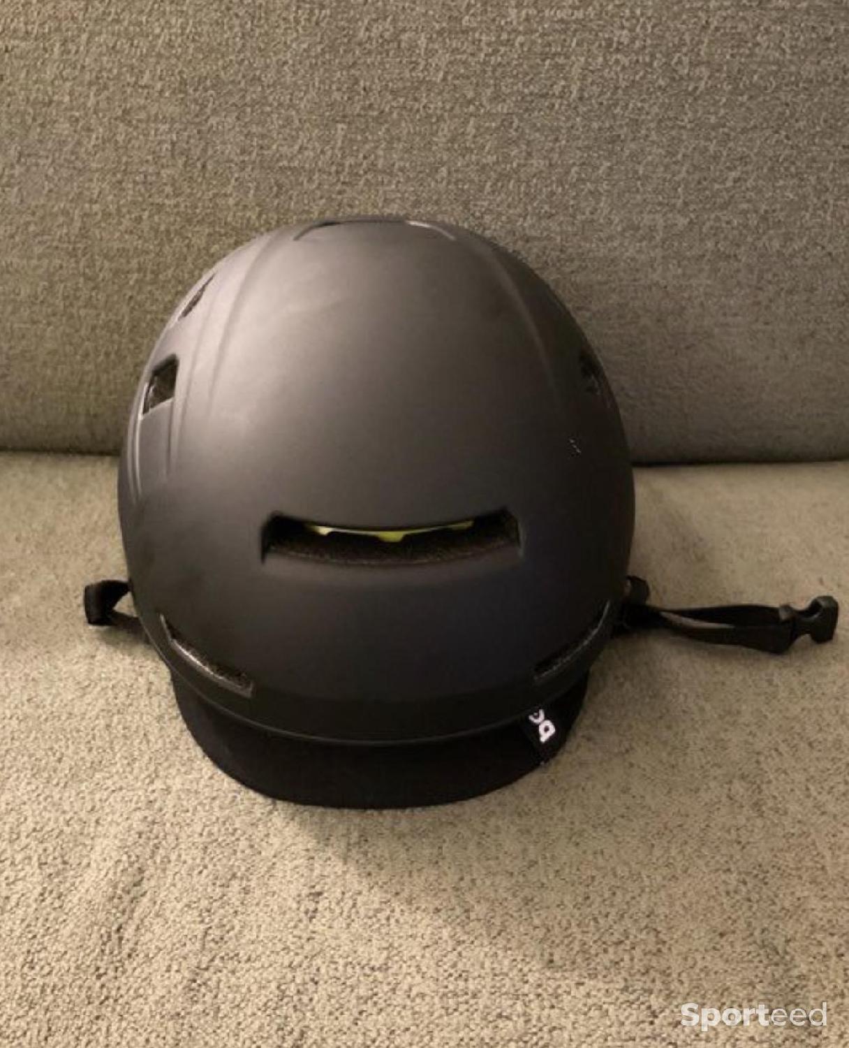 Casque Bern hudson MIPS LED Très bon état - 90,00 € Casque Bern hudson MIPS LED Très bon état N/A reconditionné disponible sur Sporteed