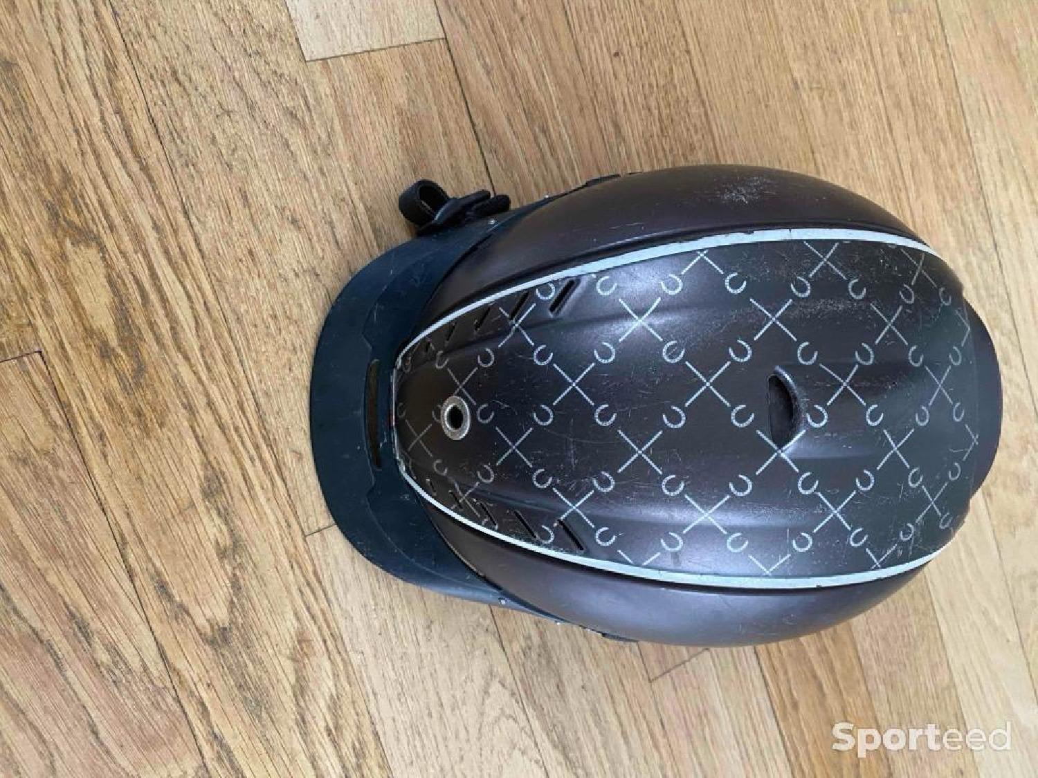 Casque Casco Très bon état Casio (il s'agit probablement d'une erreur de reconditionné disponible sur Sporteed