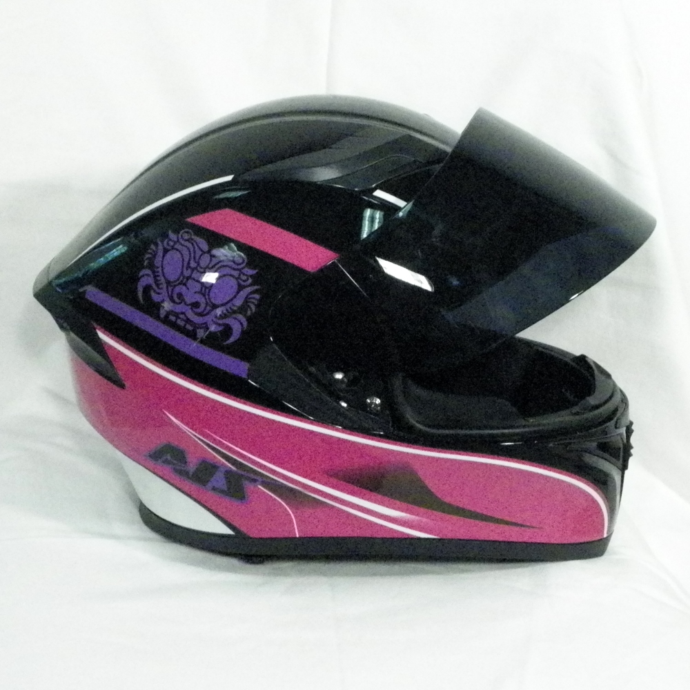 Acheter Casque De Moto Femme Noir/Rose SEBASTY T M. Bon état - 45,00 € Casque De Moto Femme Noir/Rose SEBASTY T M. Bon état reconditionné disponible sur Label Emmaüs