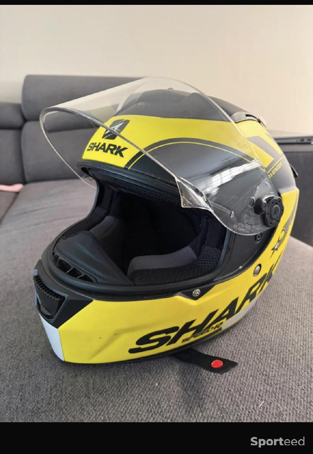 Casque de moto SHARK Parfait état reconditionné disponible sur Sporteed