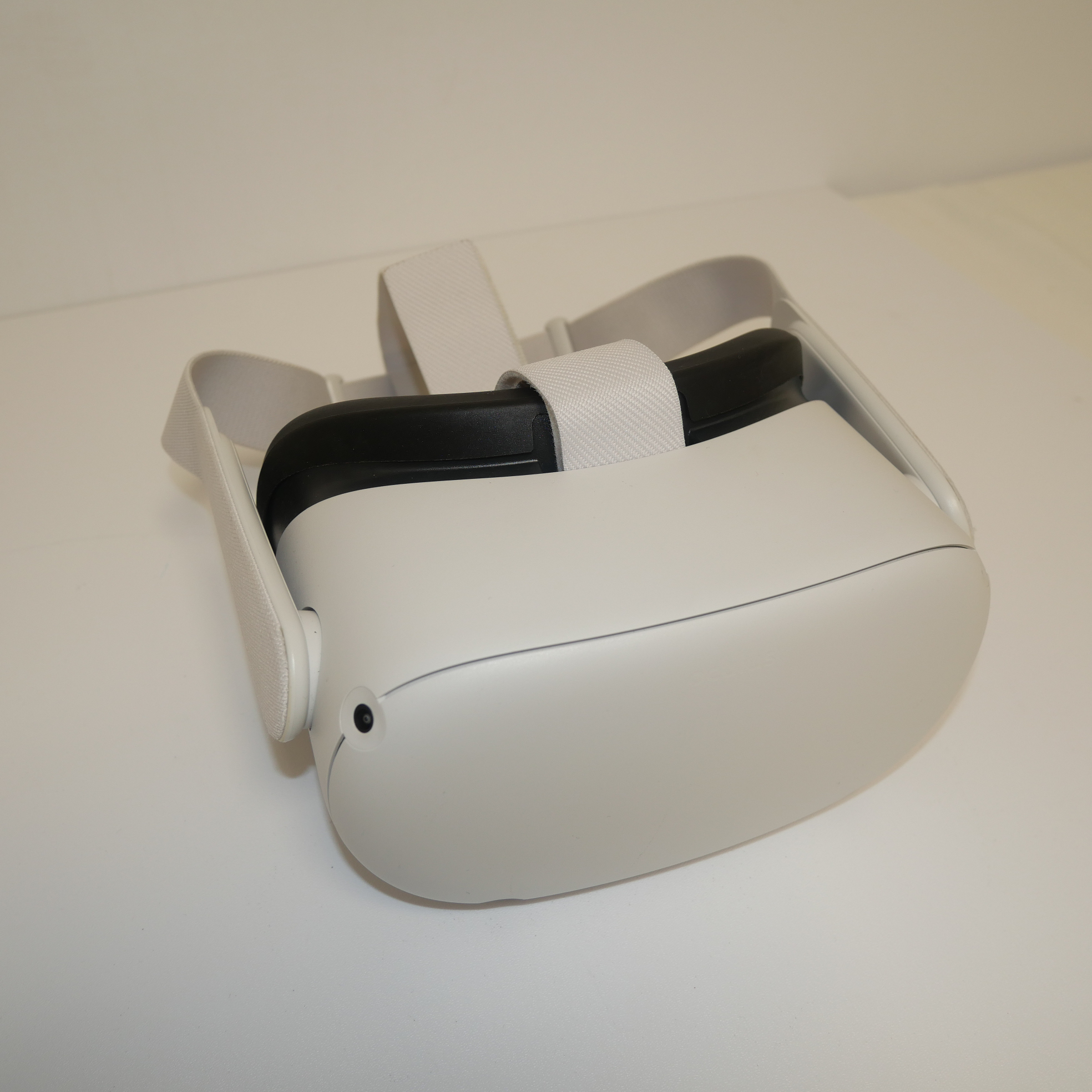 Voir photo 13 de Casque de réalité virtuelle autonome Oculus Quest 2 Blanc -256GB Casque de réalité virtuelle autonome Oculus Quest 2 Blanc -256GB Très bon état reconditionné photo 13
