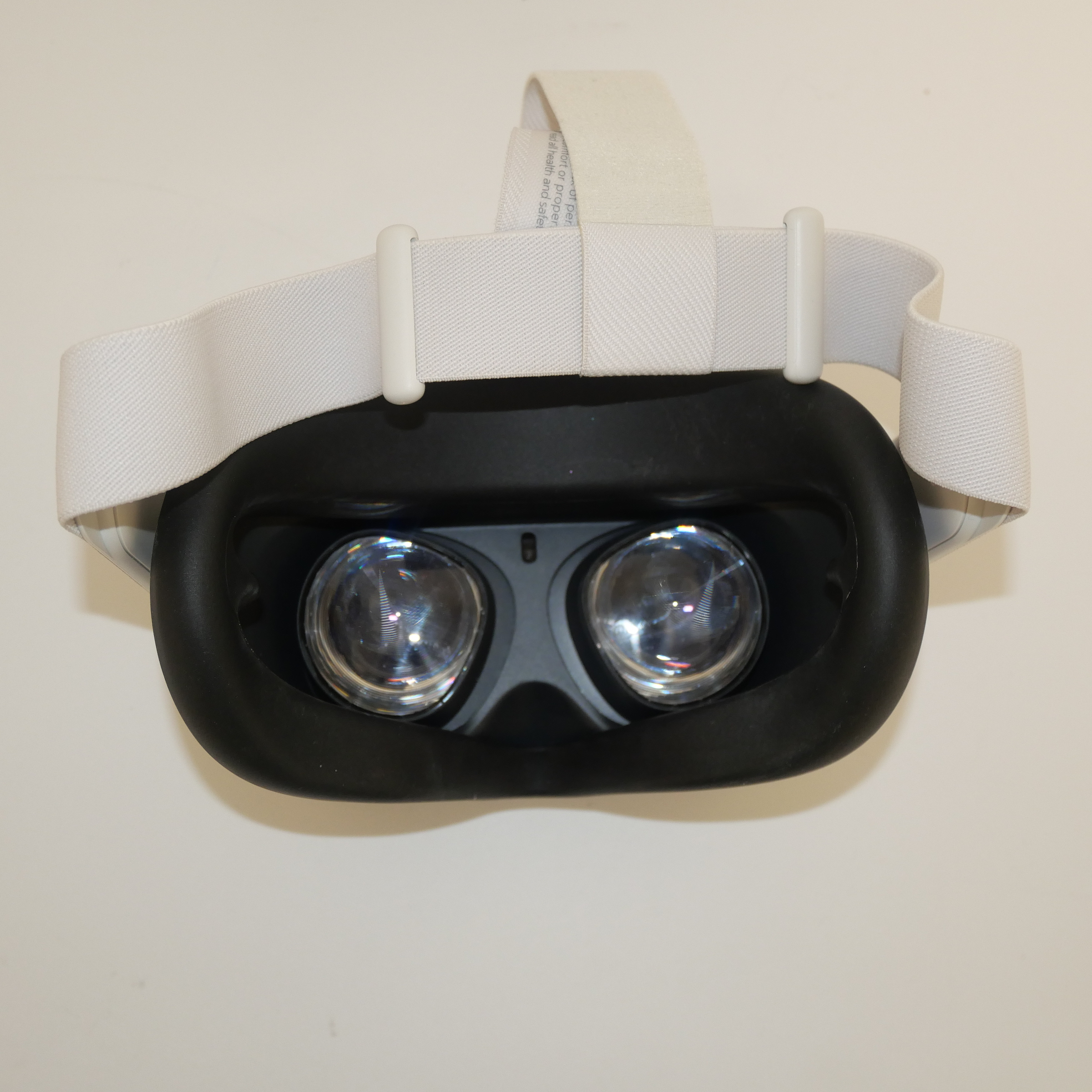 Voir photo 14 de Casque de réalité virtuelle autonome Oculus Quest 2 Blanc -256GB Casque de réalité virtuelle autonome Oculus Quest 2 Blanc -256GB Très bon état reconditionné photo 14