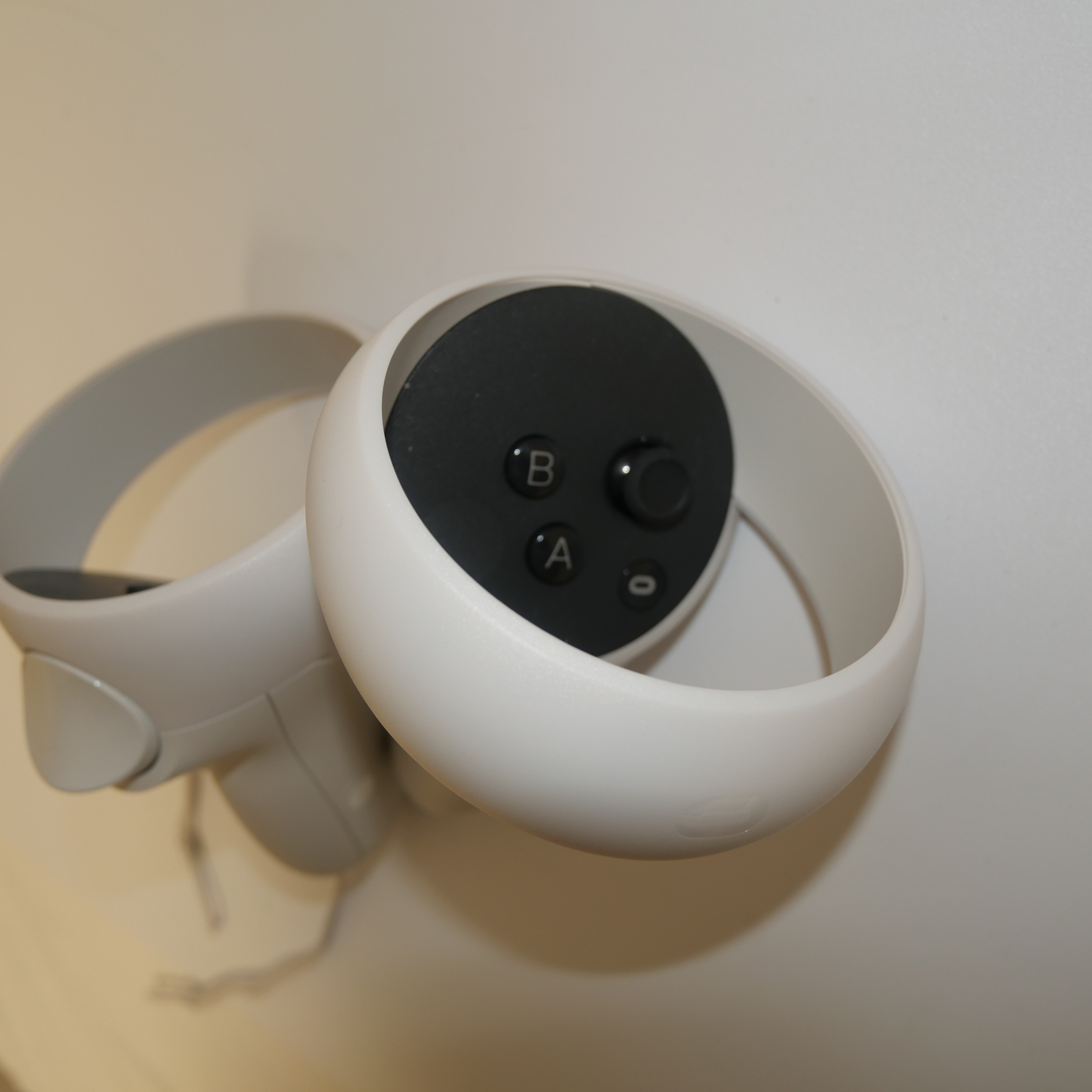 Voir photo 9 de Casque de réalité virtuelle autonome Oculus Quest 2 Blanc -256GB Casque de réalité virtuelle autonome Oculus Quest 2 Blanc -256GB Très bon état reconditionné photo 9