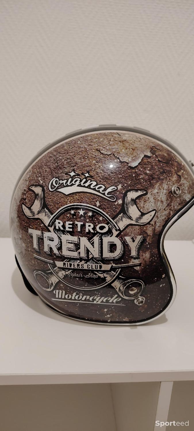 Casque moto Comme neuf (c'est déjà la condition standard) - 40,00 € Casque moto Comme neuf (c'est déjà la condition standard) reconditionné disponible sur Sporteed