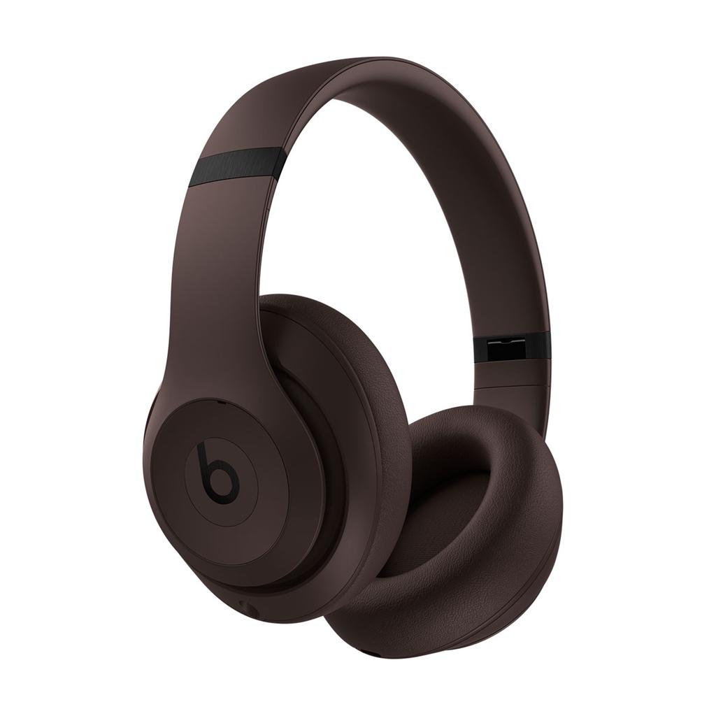 Voir photo 3 de Casque réducteur de bruit sans fil avec micro Beats Studio Pro - Marron | Dero Casque réducteur de bruit sans fil avec micro Beats Studio Pro - Marron Reconditionné Beats reconditionné photo 3 | Dero