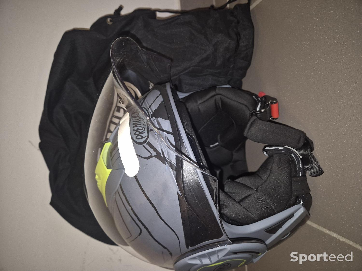 Casque Comme neuf (c'est déjà la condition standard) - 60,00 € Casque Comme neuf (c'est déjà la condition standard) reconditionné disponible sur Sporteed | Dero