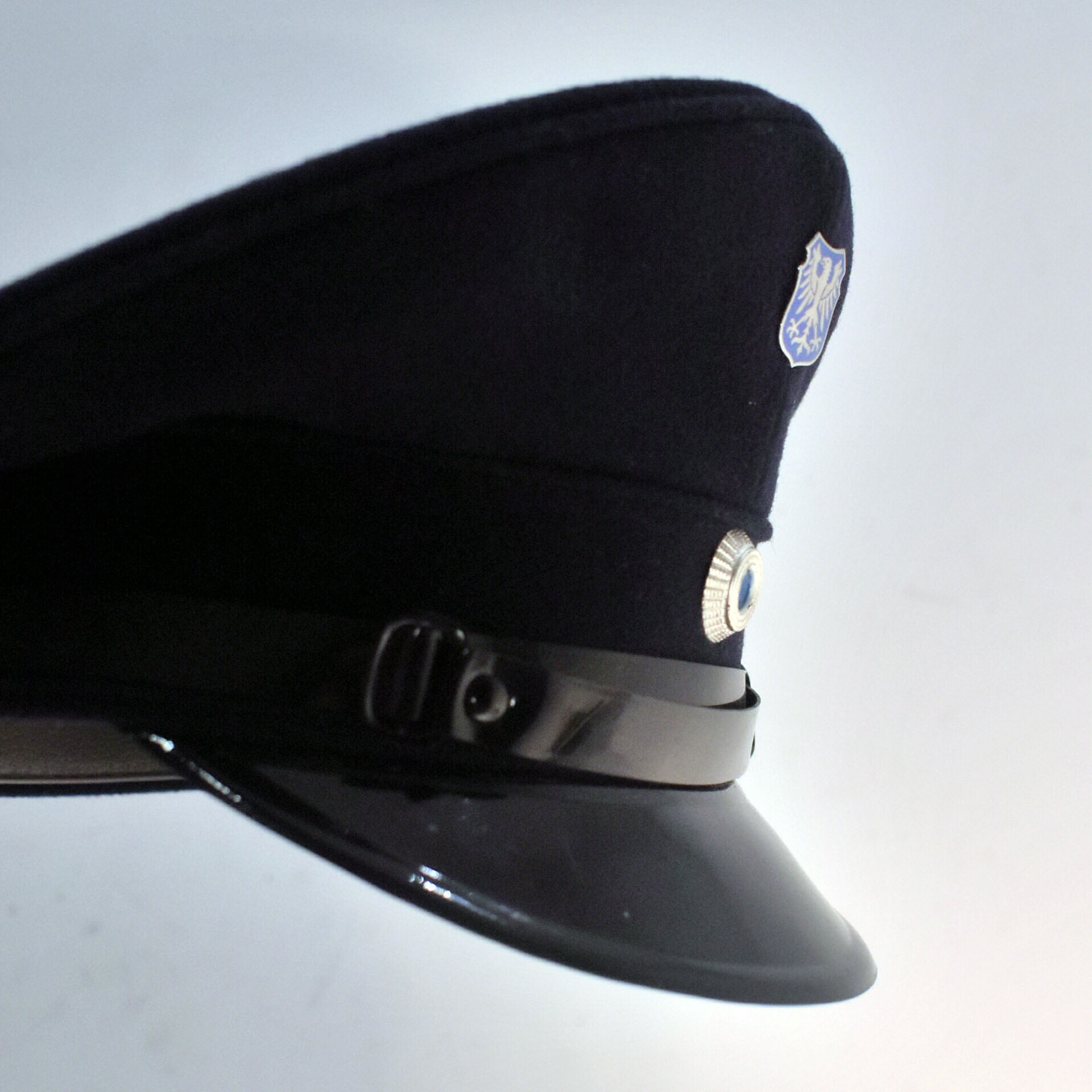 Voir photo 17 de Casquette à Visière Feuerwehr - République Fédérale d'Allemagne - Taille 56 Casquette à Visière Feuerwehr - République Fédérale d'Allemagne - Taille 56 reconditionné photo 17