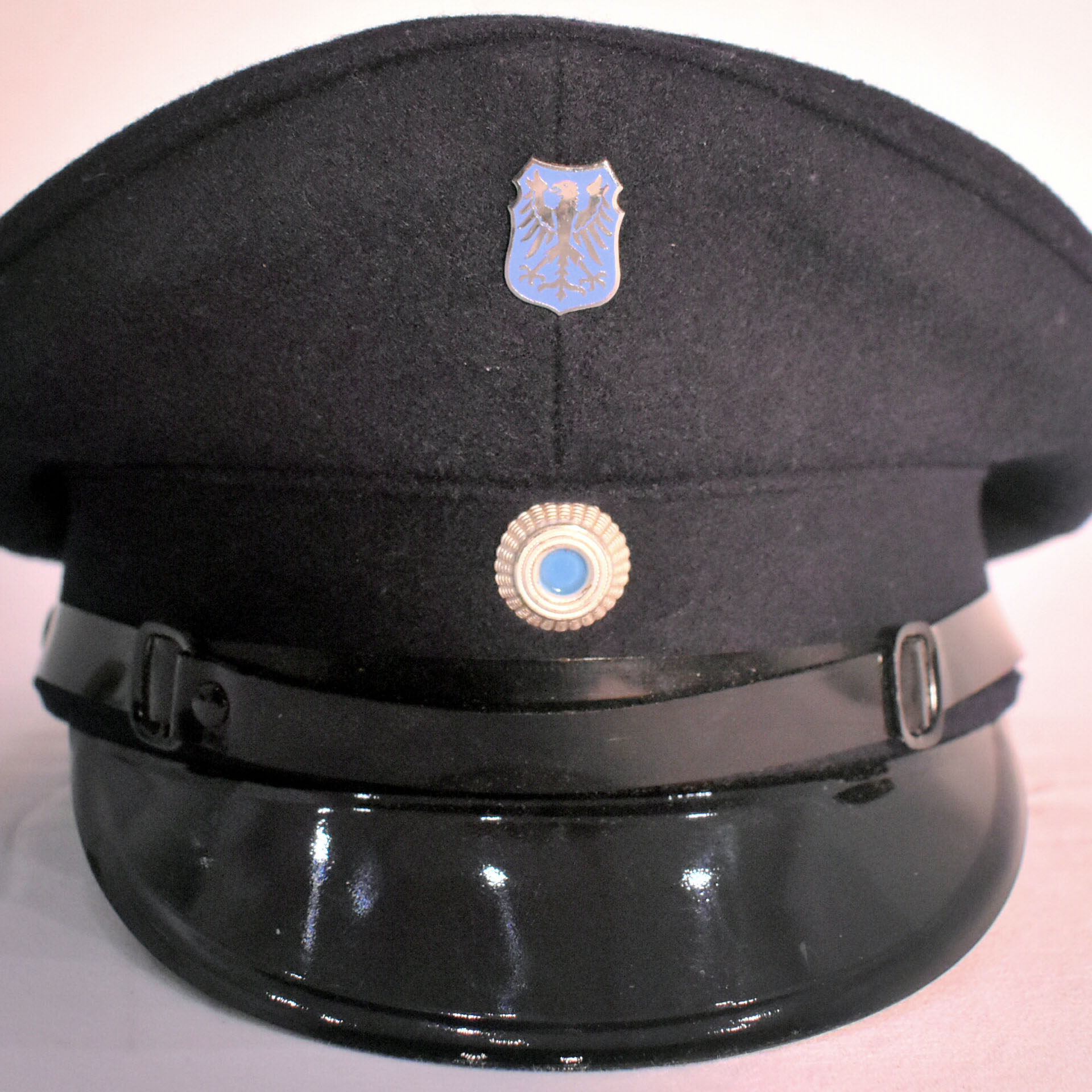 Voir photo 5 de Casquette à Visière Feuerwehr - République Fédérale d'Allemagne - Taille 56 Casquette à Visière Feuerwehr - République Fédérale d'Allemagne - Taille 56 reconditionné photo 5