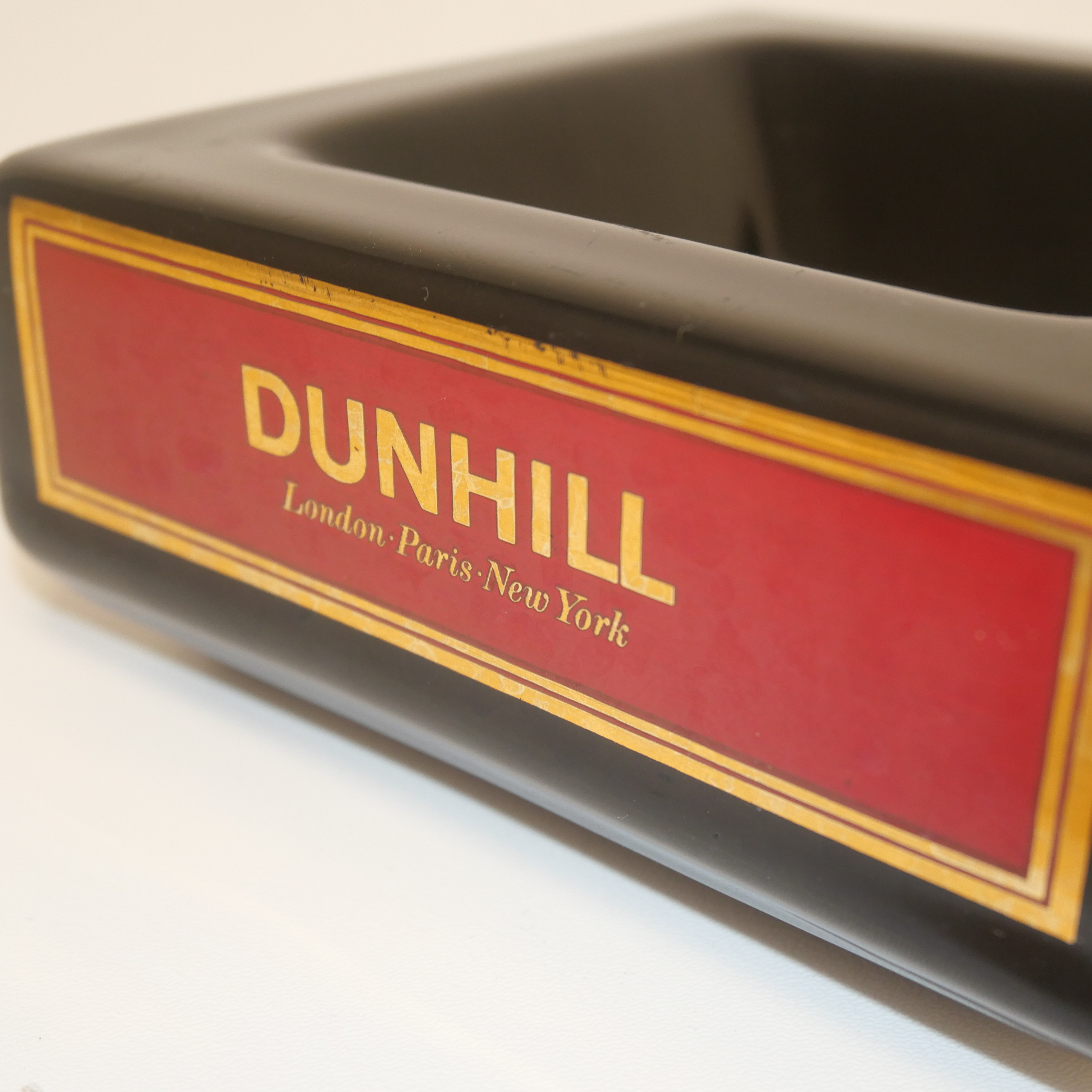 Voir photo 2 de Cendrier céramique publicitaire Dunhill – Seton Pottery Cendrier céramique publicitaire Dunhill – Seton Pottery Bon état reconditionné photo 2