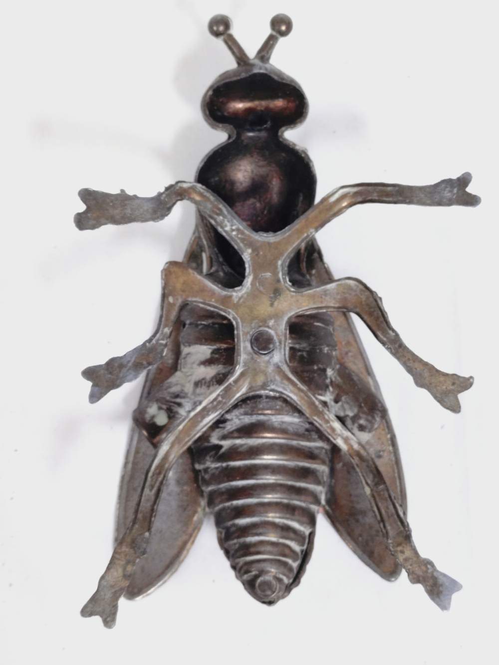 Voir photo 12 de Cendrier / vide-poche en forme de Mouche-métal/régule. Cendrier / vide-poche en forme de Mouche-métal/régule. Bon état reconditionné photo 12