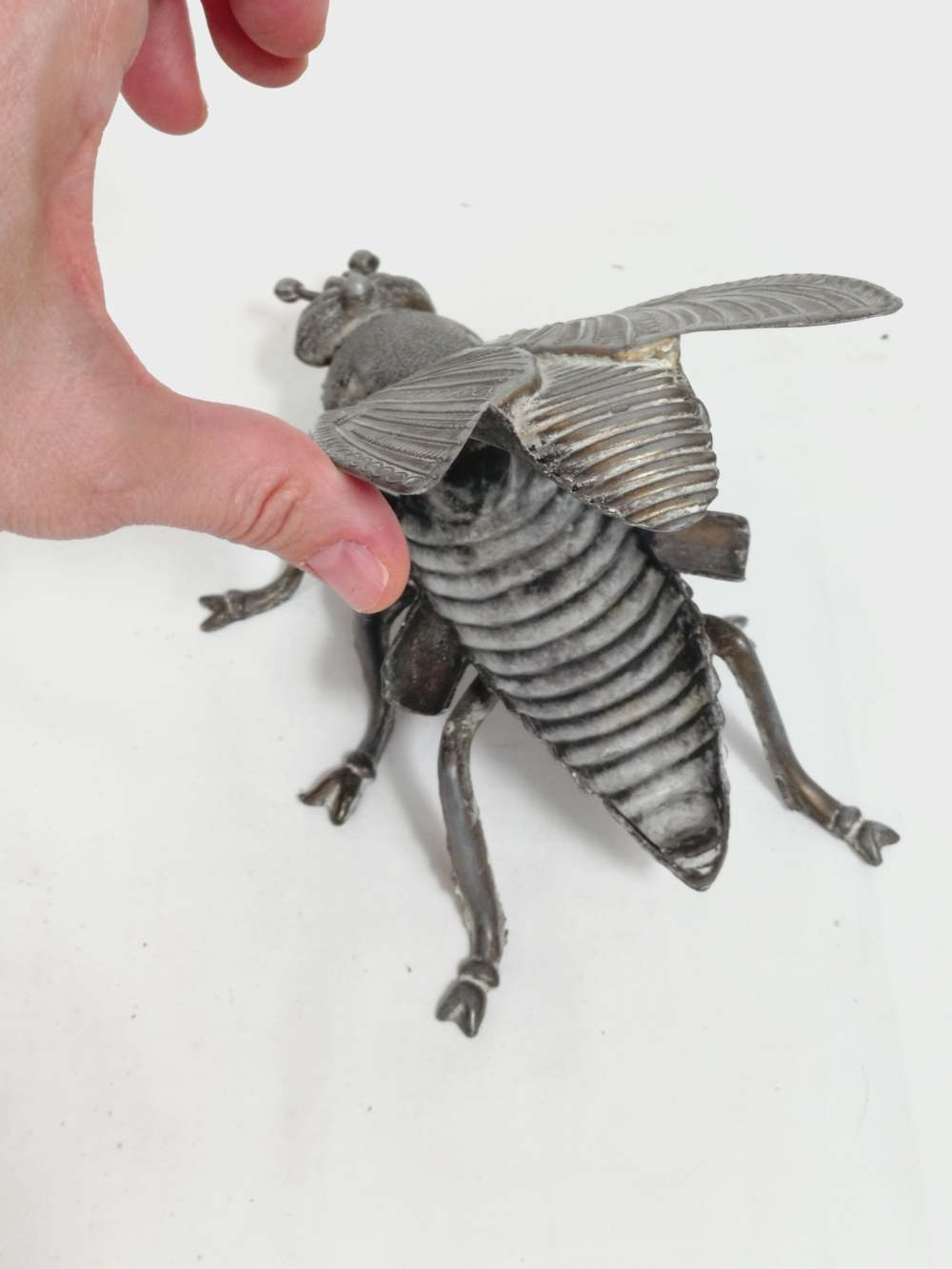 Voir photo 14 de Cendrier / vide-poche en forme de Mouche-métal/régule. Cendrier / vide-poche en forme de Mouche-métal/régule. Bon état reconditionné photo 14