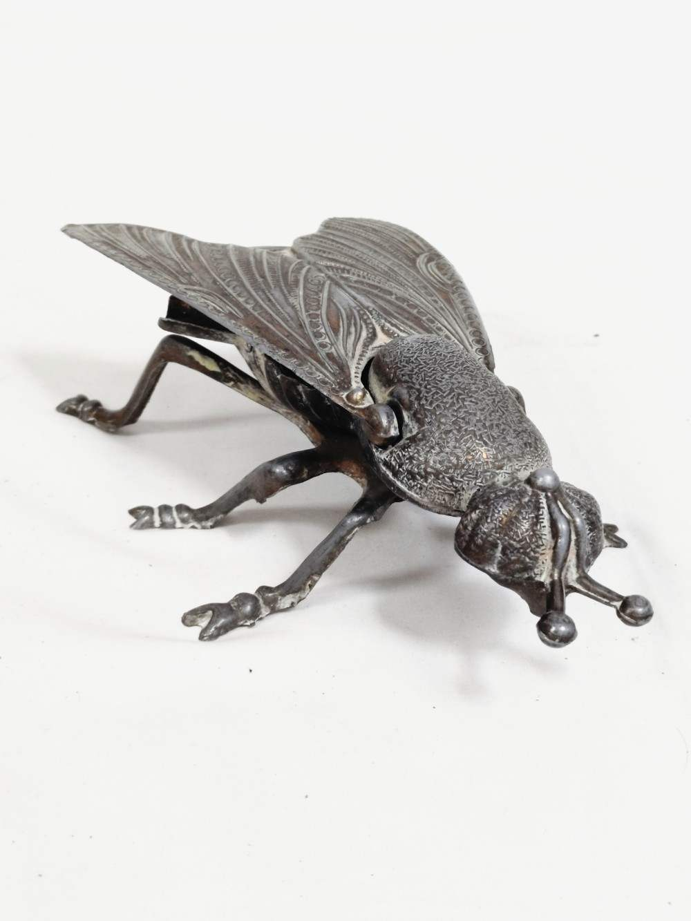 Voir photo 8 de Cendrier / vide-poche en forme de Mouche-métal/régule. Cendrier / vide-poche en forme de Mouche-métal/régule. Bon état reconditionné photo 8