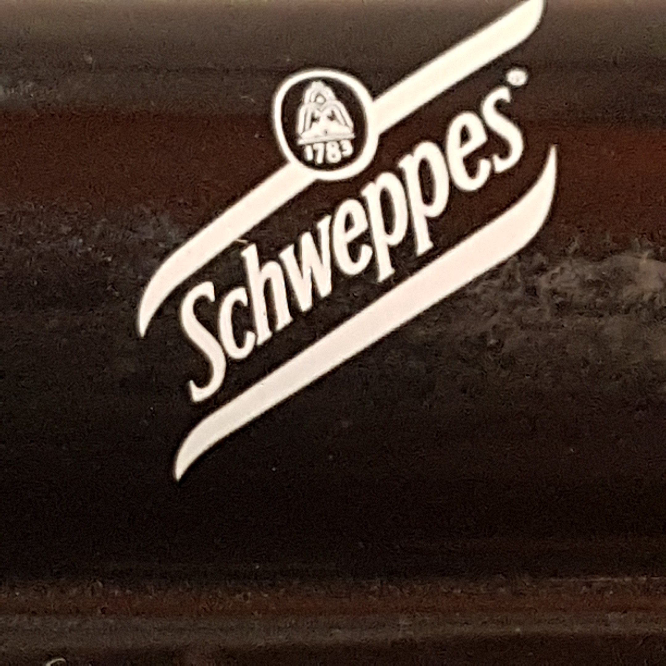 Voir photo 3 de Cendrier vintage Schweppes Cendrier vintage Schweppes Très bon état reconditionné photo 3