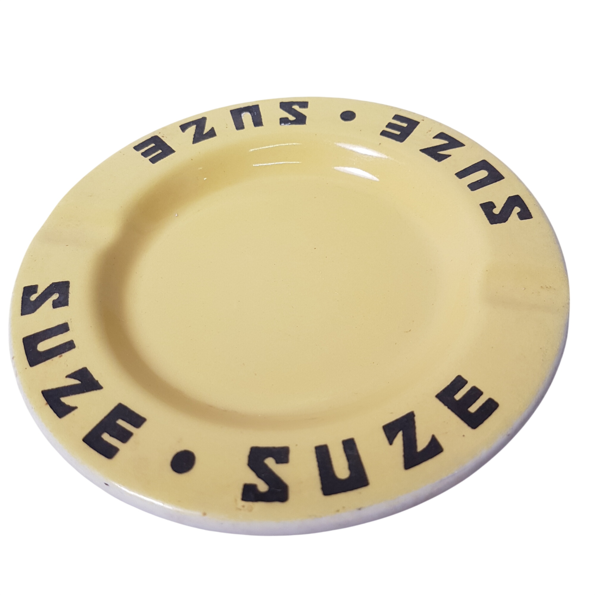 Acheter Cendrier vintage Suze en céramique Moulin des loups Très bon état - 11,00 € Cendrier vintage Suze en céramique Moulin des loups Très bon état reconditionné disponible sur Label Emmaüs