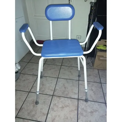 CHAISE ASSISE HAUTE DOUCHE ou CUISINE occasion reconditionné disponible sur Rakuten