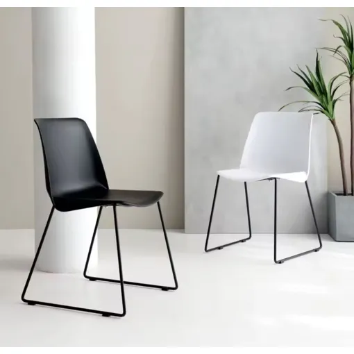Chaise De Salle À Manger Couleur Au Choix Bon état reconditionné disponible sur Rakuten