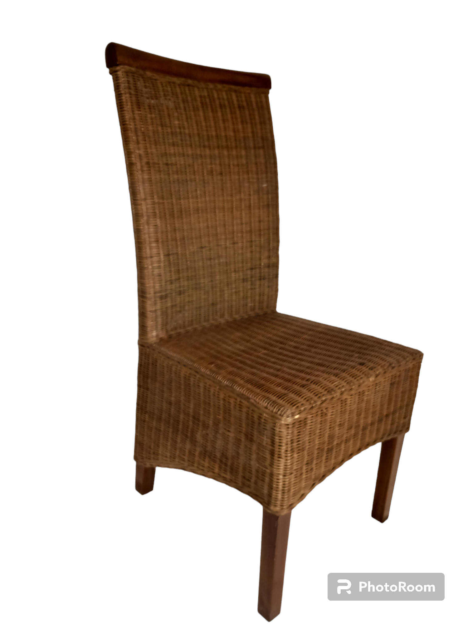 Chaise De Salle A Manger Vintage En Rotin Tressé Pieds En Bois Très bon état - 64,00 € Chaise De Salle A Manger Vintage En Rotin Tressé Pieds En Bois Très bon état reconditionné disponible sur Label Emmaüs