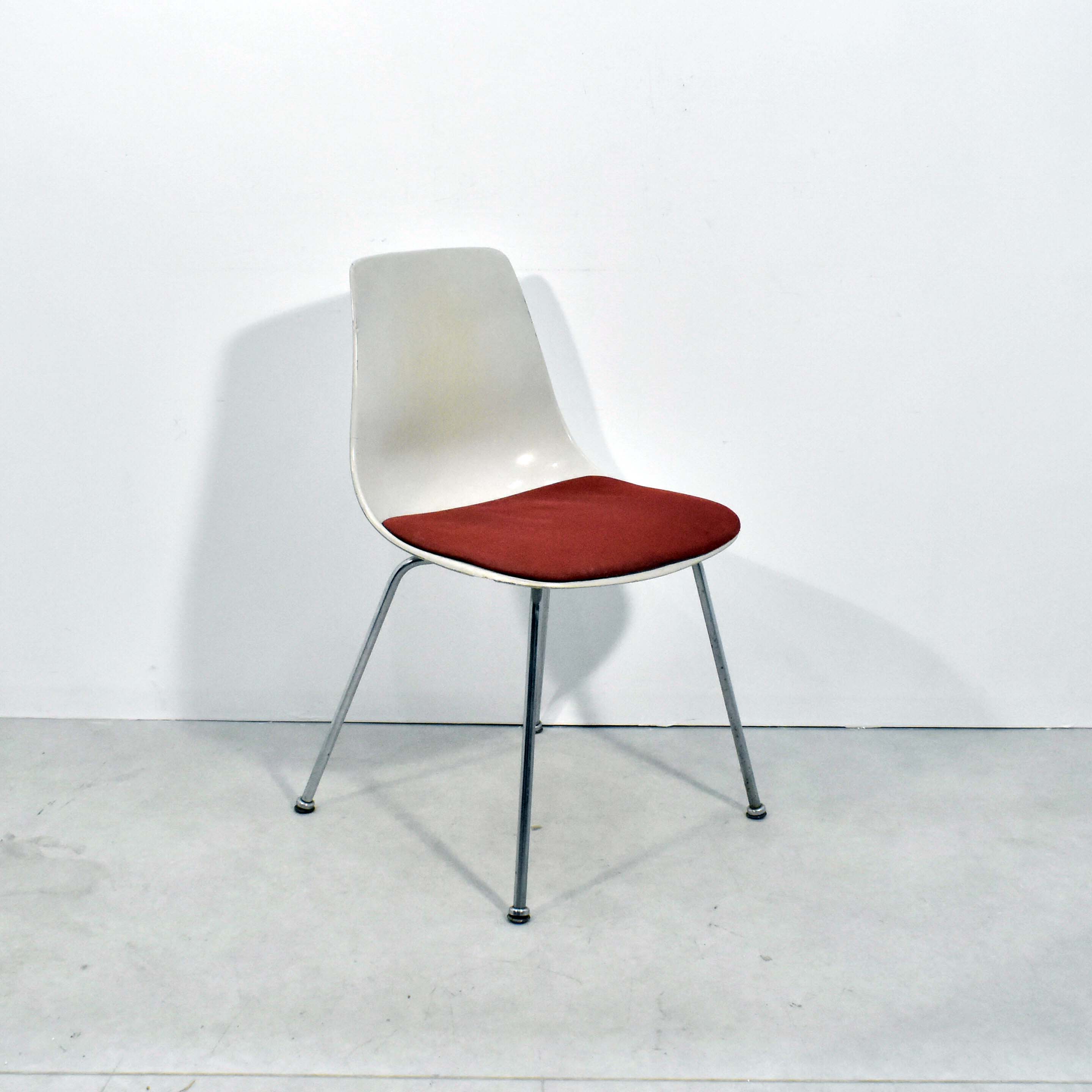 Voir photo 5 de Chaise Wilkhahn by Georg Leowald - Années 60 Chaise Wilkhahn by Georg Leowald - Années 60 Bon état reconditionné photo 5