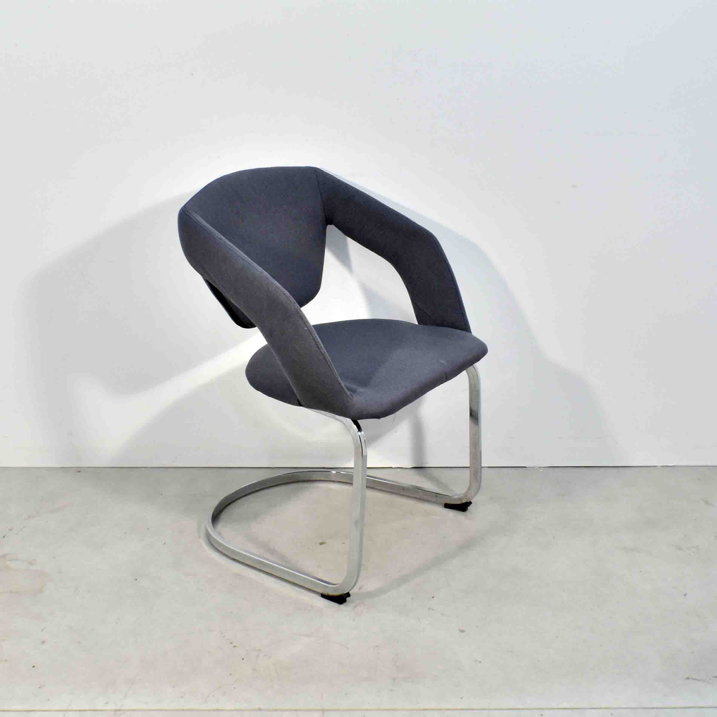 Voir photo 5 de Chaises de Salle à Manger - Design Contemporain Chaises de Salle à Manger - Design Contemporain Bon état reconditionné photo 5