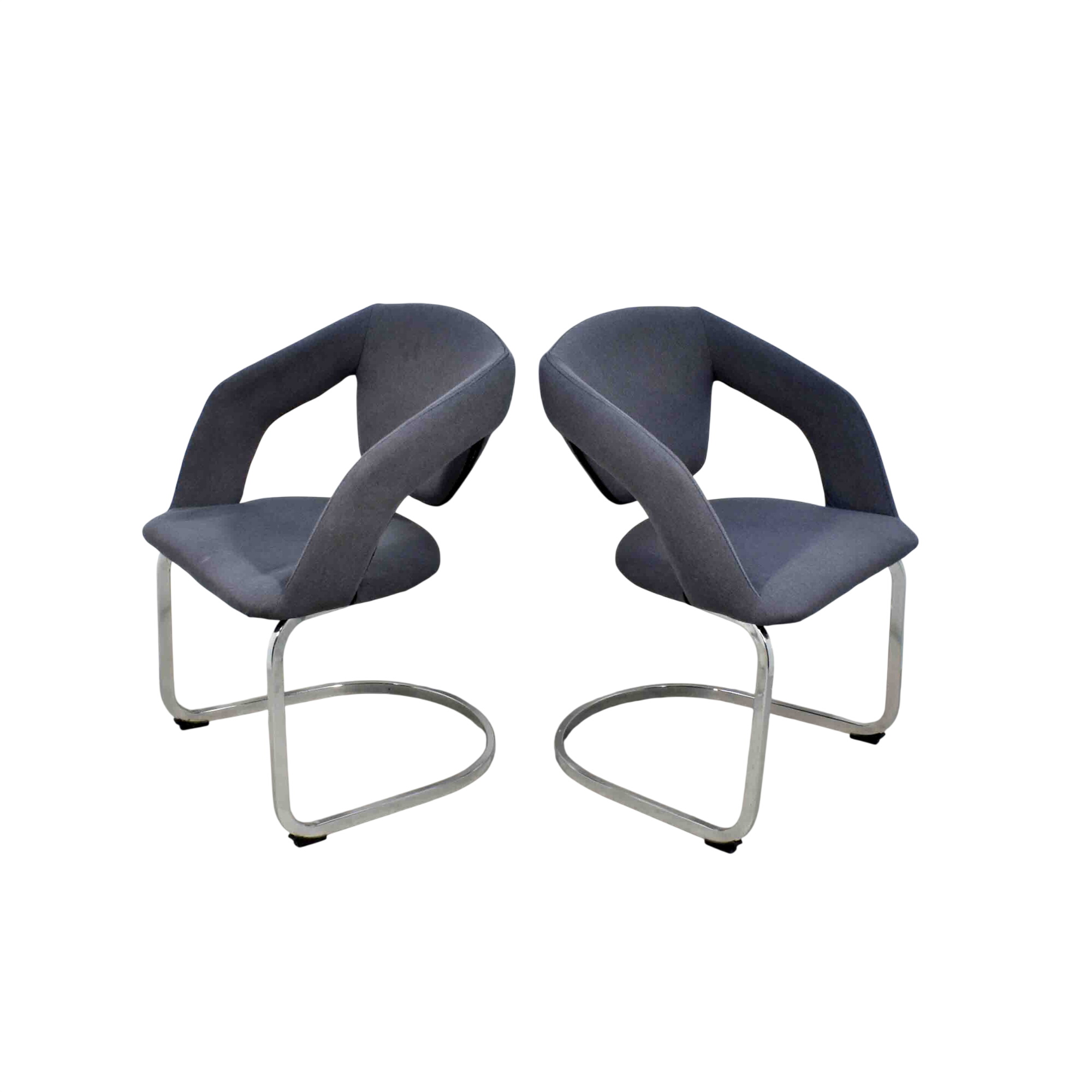 Chaises de Salle à Manger - Design Contemporain Bon état - 102,50 € Chaises de Salle à Manger - Design Contemporain Bon état reconditionné disponible sur Label Emmaüs
