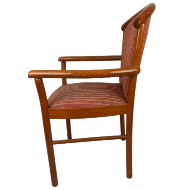 Voir photo 2 de Chaises En Bois & Assise En Tissu Vintage Chaises En Bois & Assise En Tissu Vintage Très bon état reconditionné photo 2