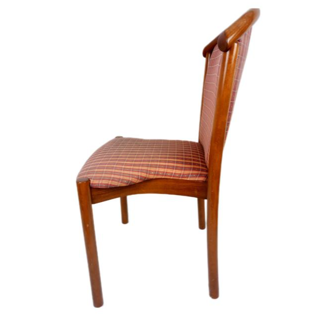 Voir photo 3 de Chaises En Bois & Assise En Tissu Vintage Chaises En Bois & Assise En Tissu Vintage Très bon état reconditionné photo 3